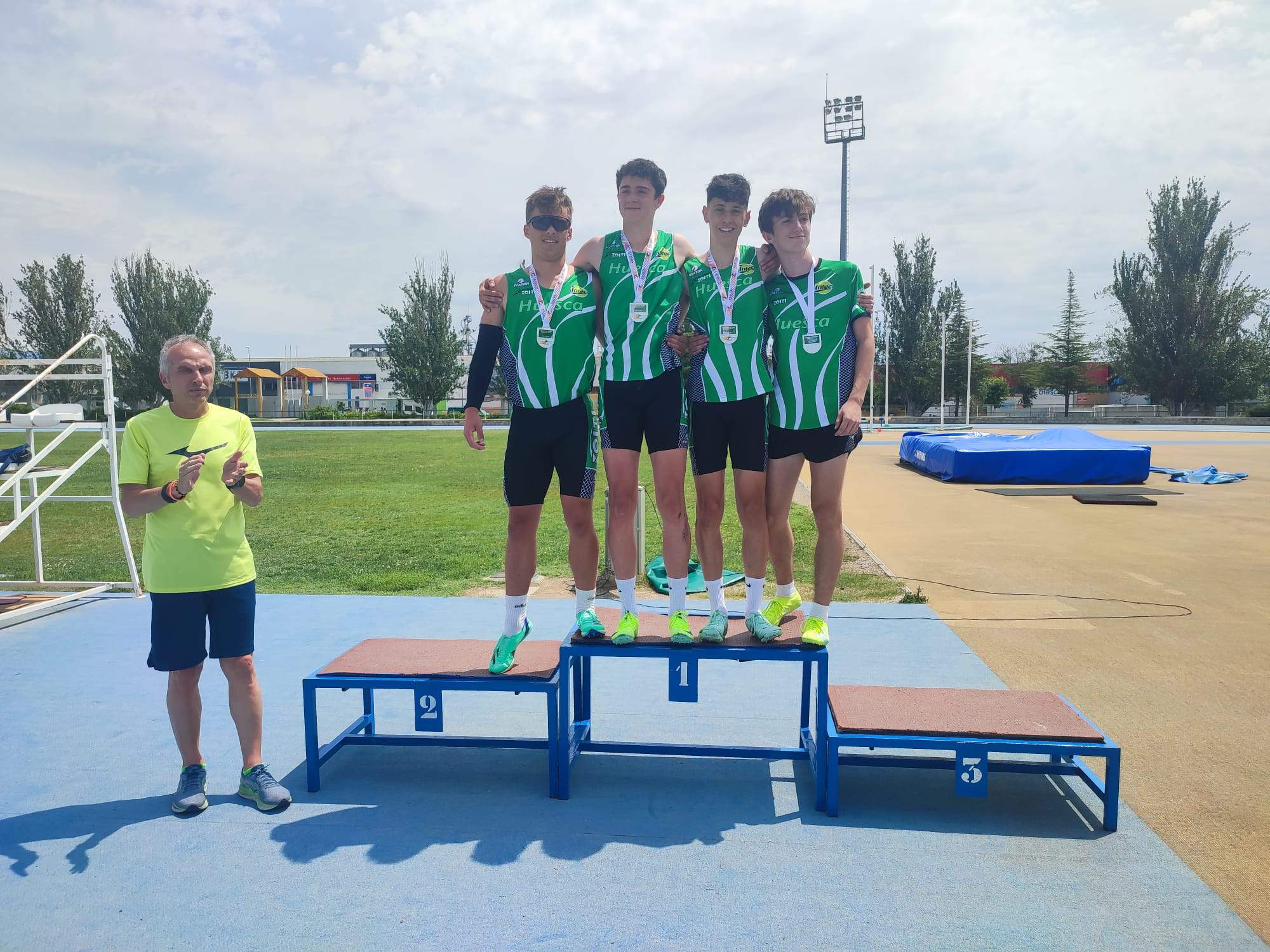 Relevo Sub 18 4x100 Intec Zoiti