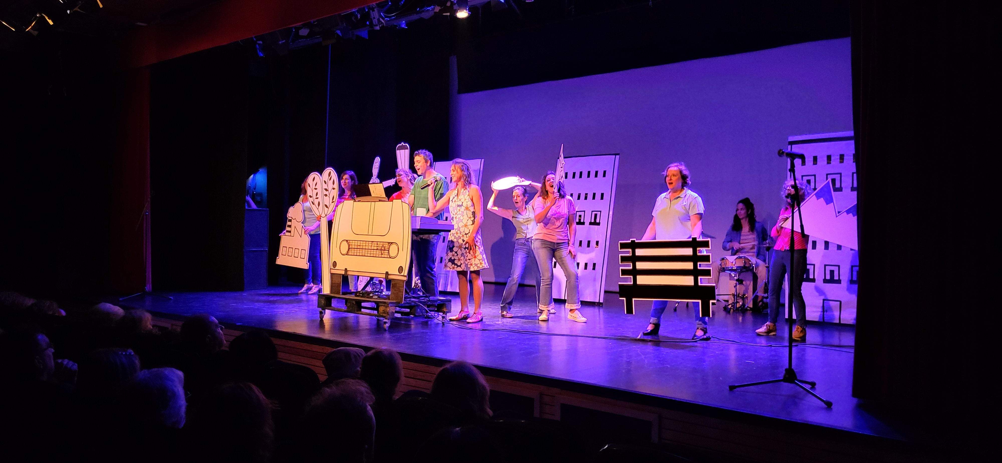 Kandelikas, en la XXXI Muestra de Teatro y Danza Joven de Huesca. Foto Myriam Martínez