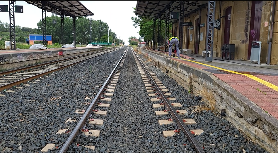 Inicio en Ayerbe de las obras de modernización de la línea del Canfranc. 