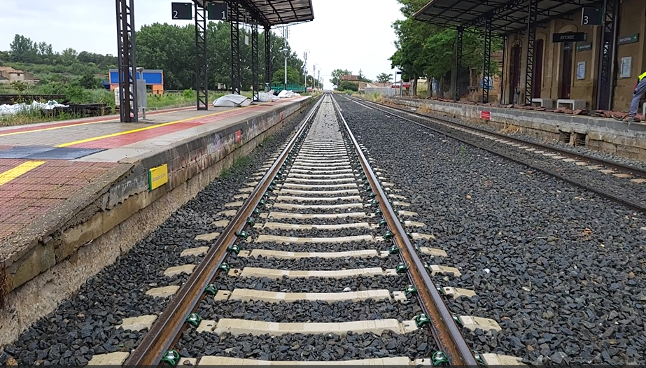 Transportes licita por 511.700 euros el estudio sobre la conexión ferroviaria directa entre Pau-Canfranc 