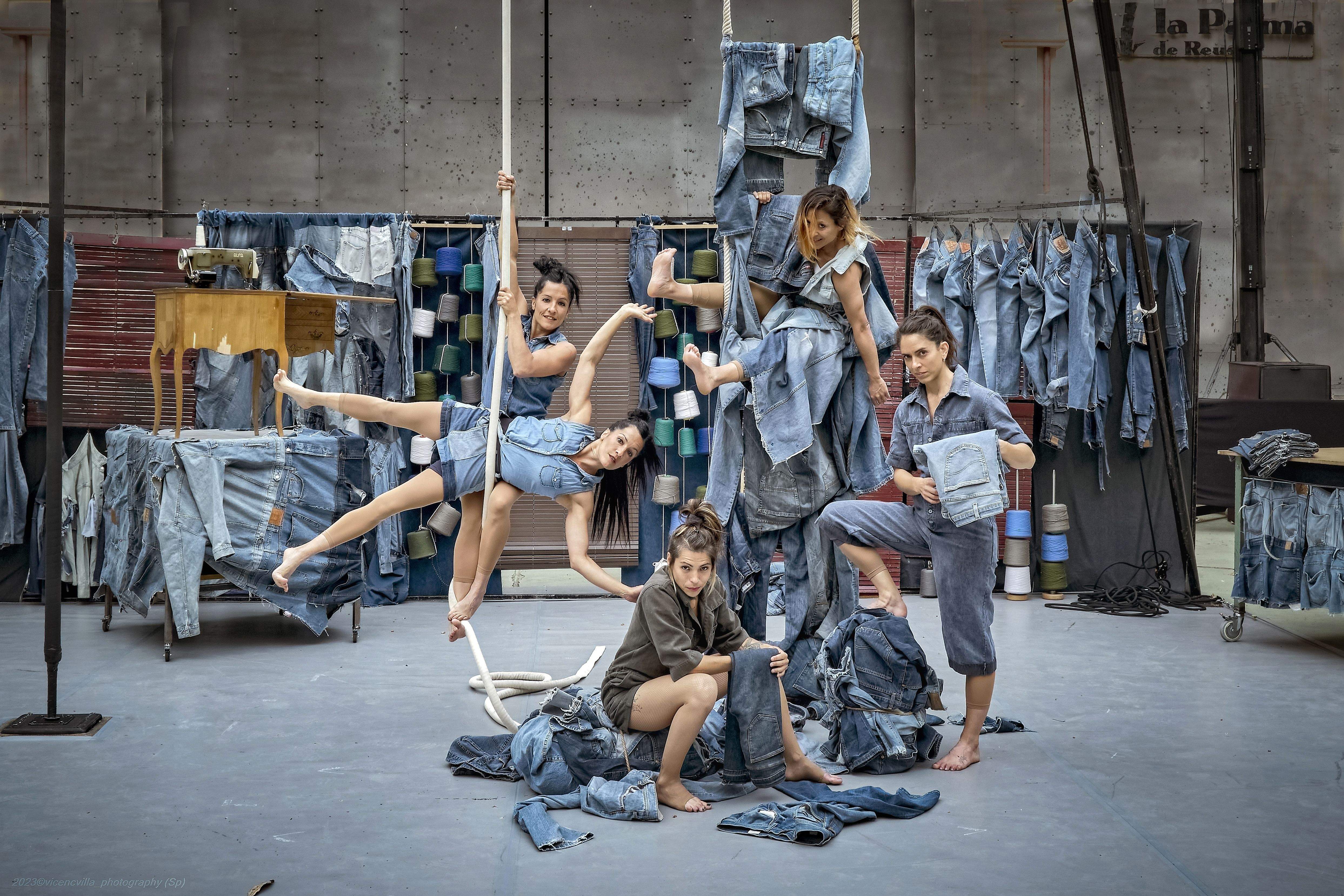 Circo Capicúa. Espectáculo Nüshu