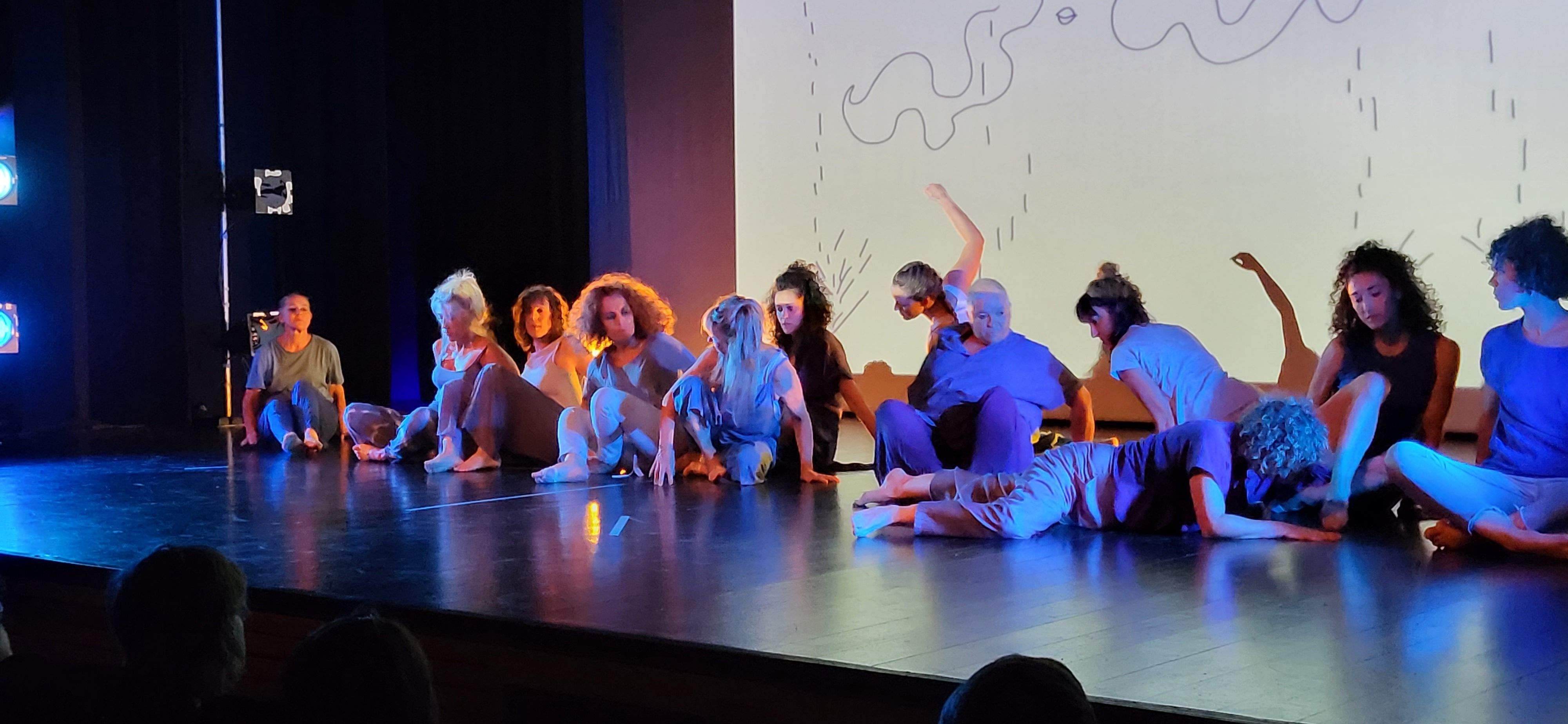 Taller de Danza Contemporánea en la  XXXI Muestra de Huesca. Foto Myriam Martínez