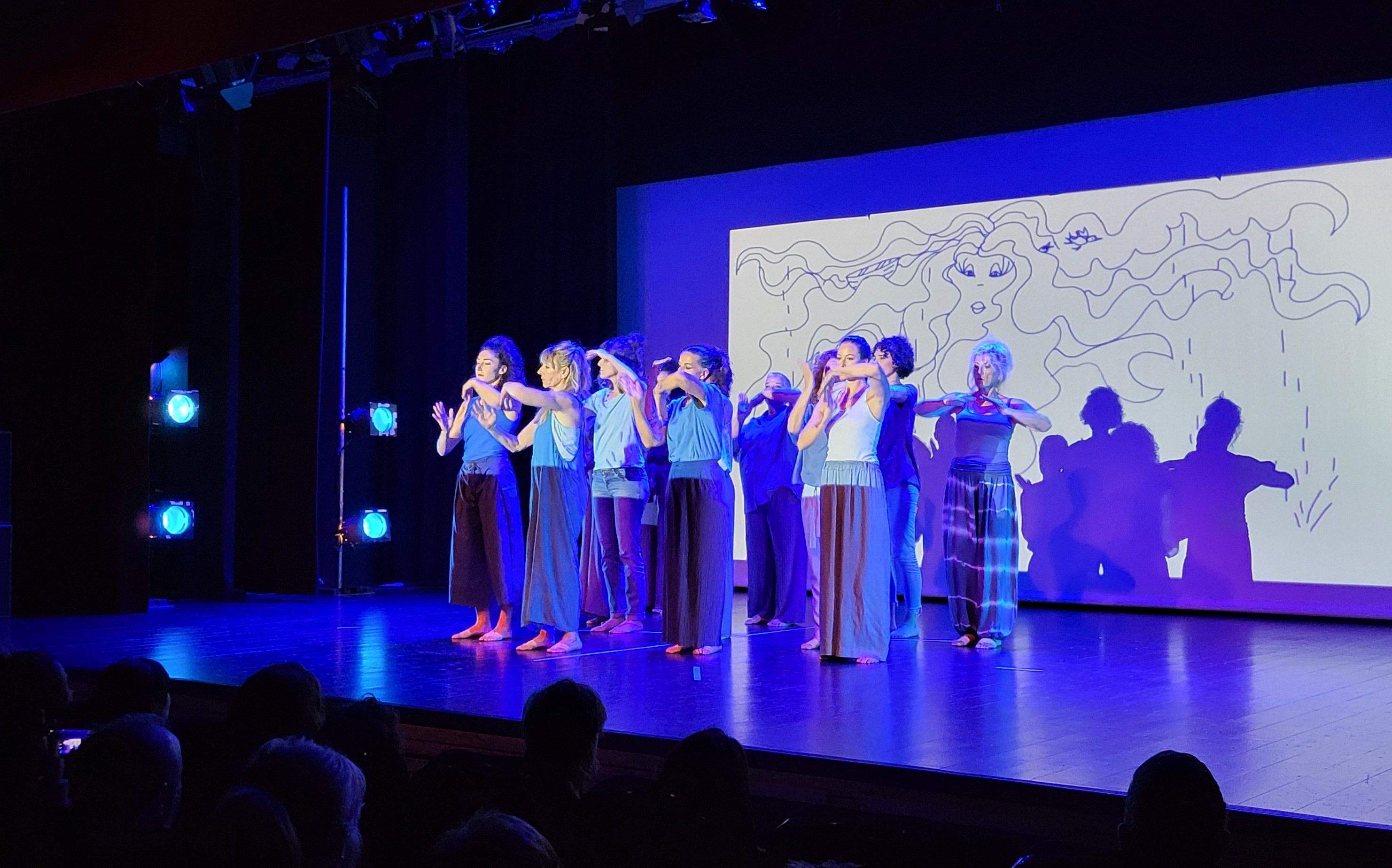 Taller de Danza Contemporánea en la  XXXI Muestra de Huesca. Foto Myriam Martínez