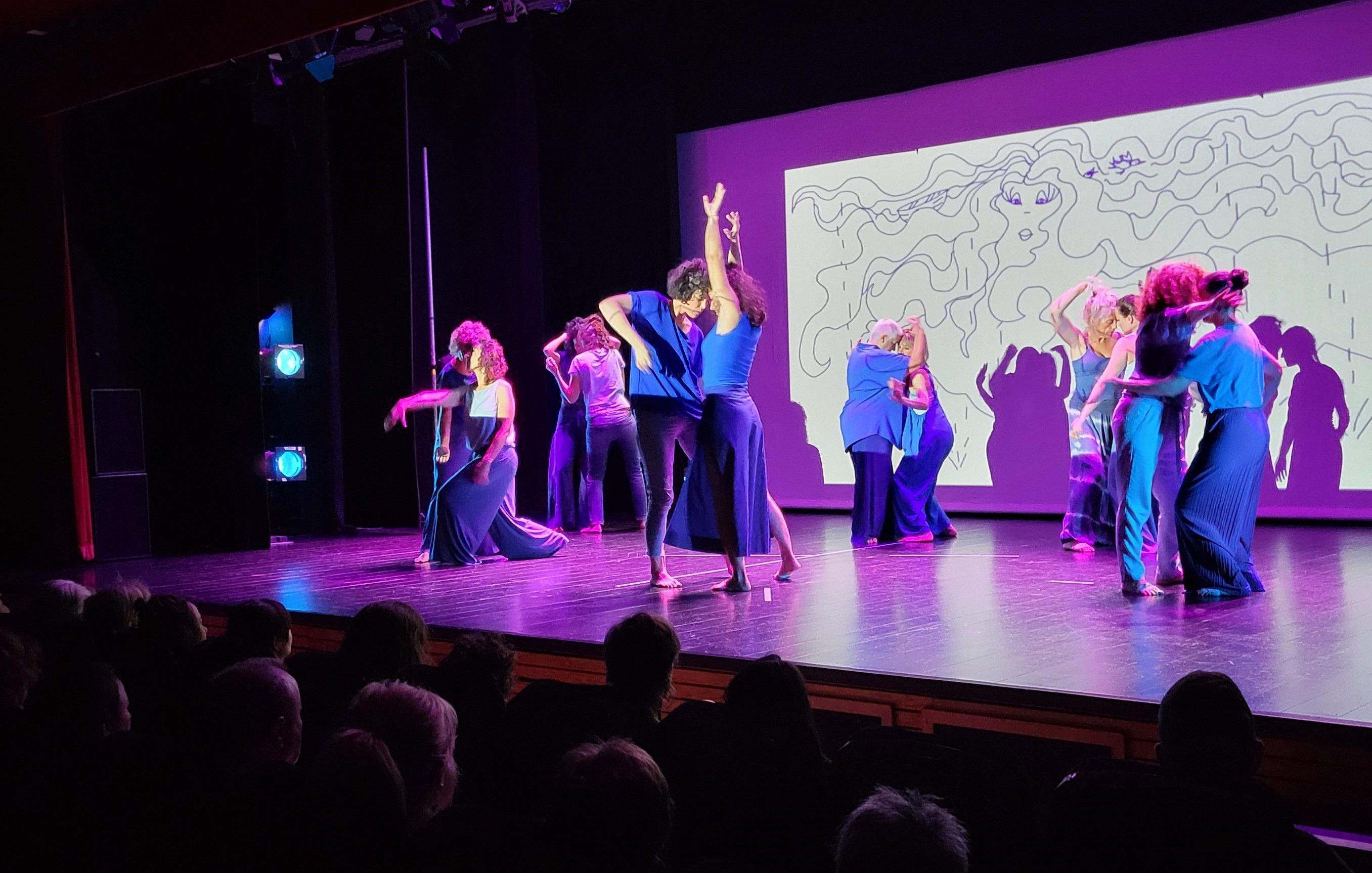 Taller de Danza Contemporánea en la  XXXI Muestra de Huesca. Foto Myriam Martínez