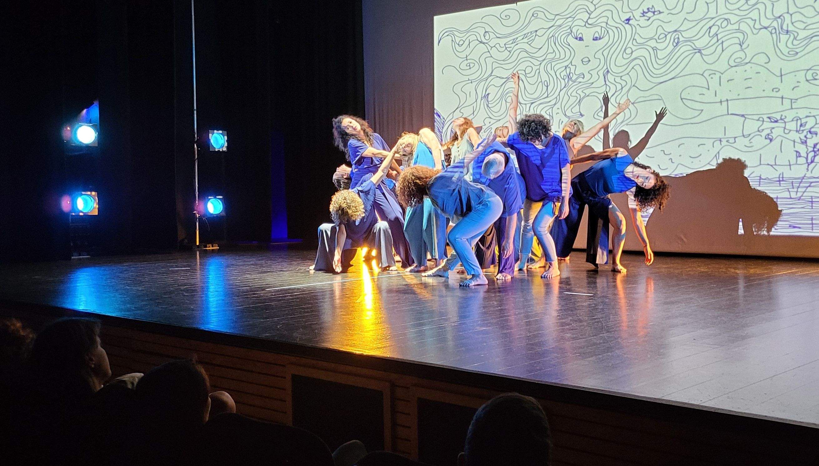 Taller de Danza Contemporánea en la  XXXI Muestra de Huesca. Foto Myriam Martínez