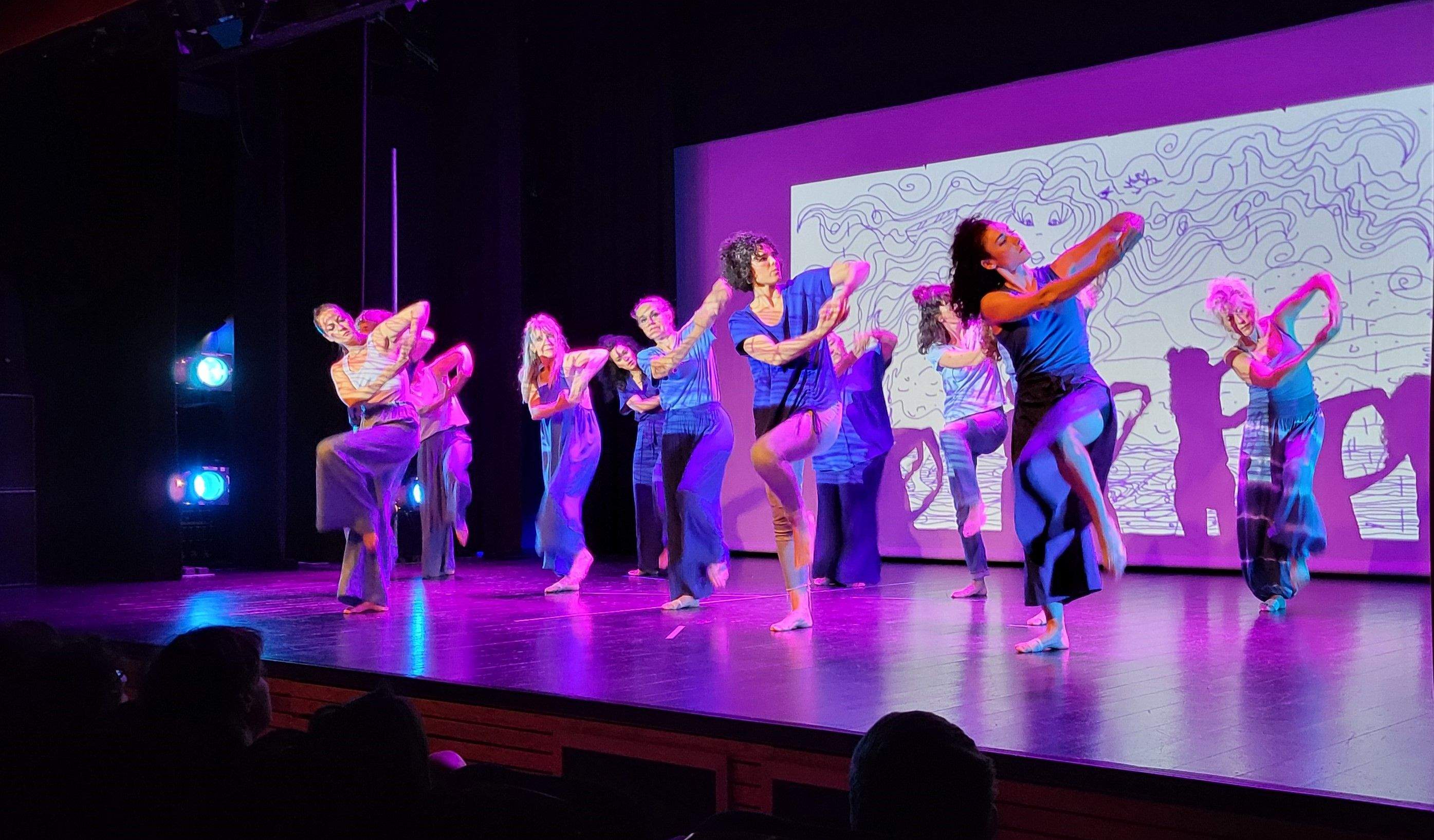 Taller de Danza Contemporánea en la  XXXI Muestra de Huesca. Foto Myriam Martínez