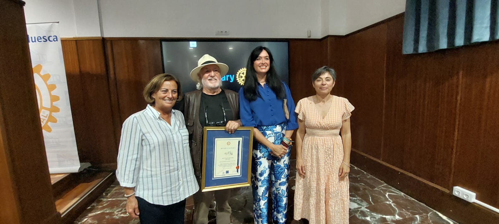 Entrega de la Distinción Rotaria a Eugenio Monesma.