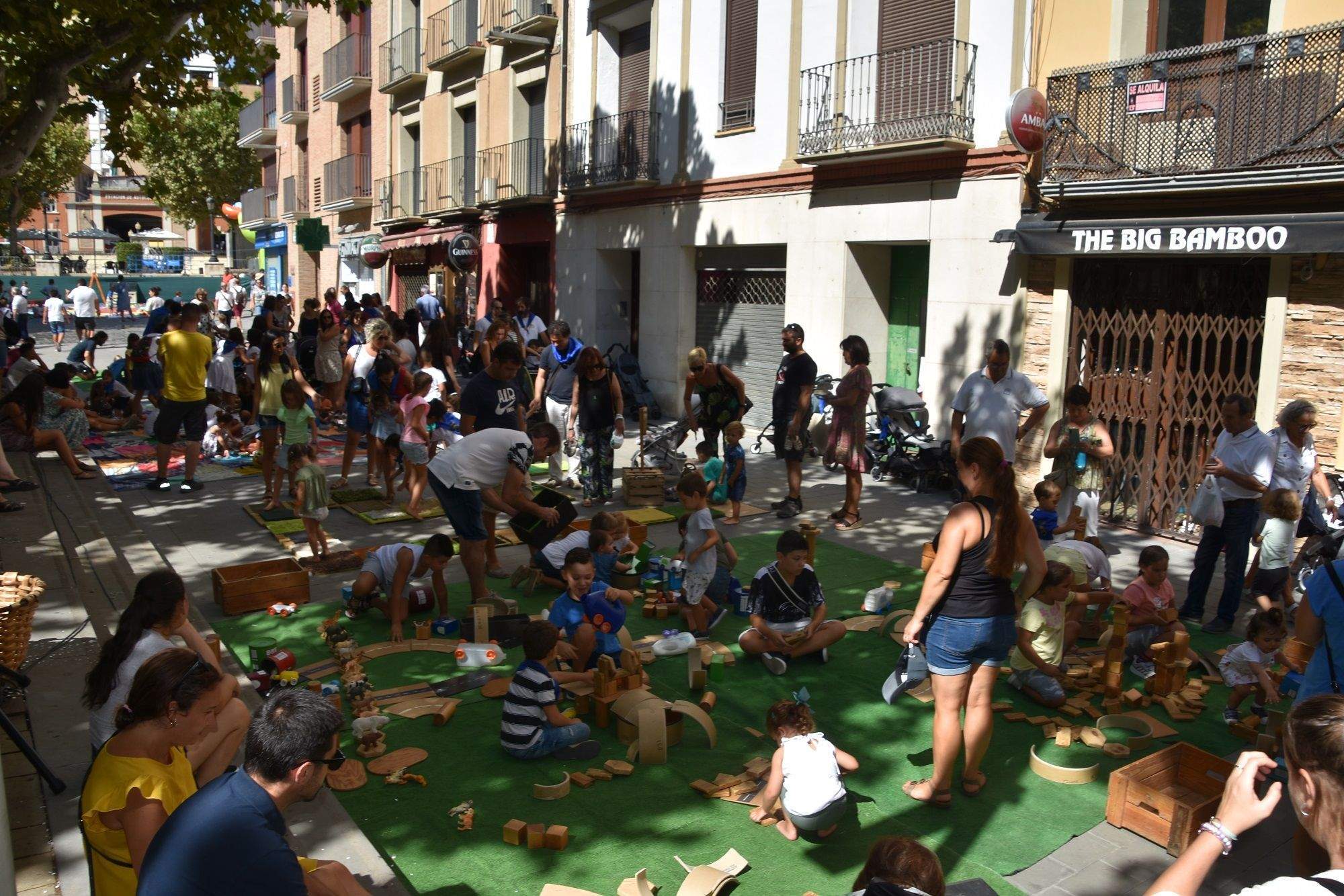 Ferieta de juegos. Ferieta de juegos.