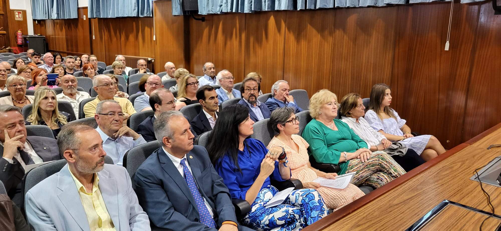 Entrega de la Distinción Rotaria a Eugenio Monesma.