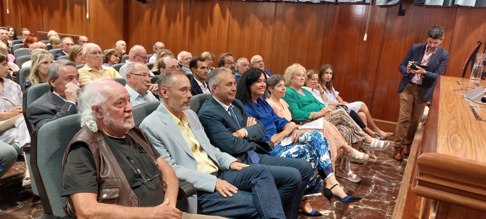 Entrega de la Distinción Rotaria a Eugenio Monesma.