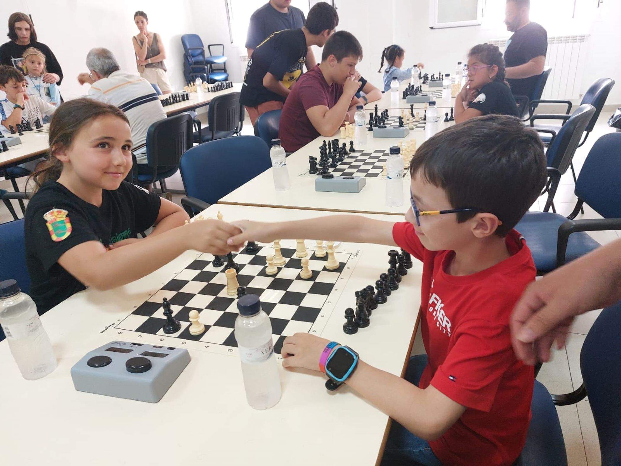 Pequeños ajedrecistas en el torneo aficionado de Alcubierre