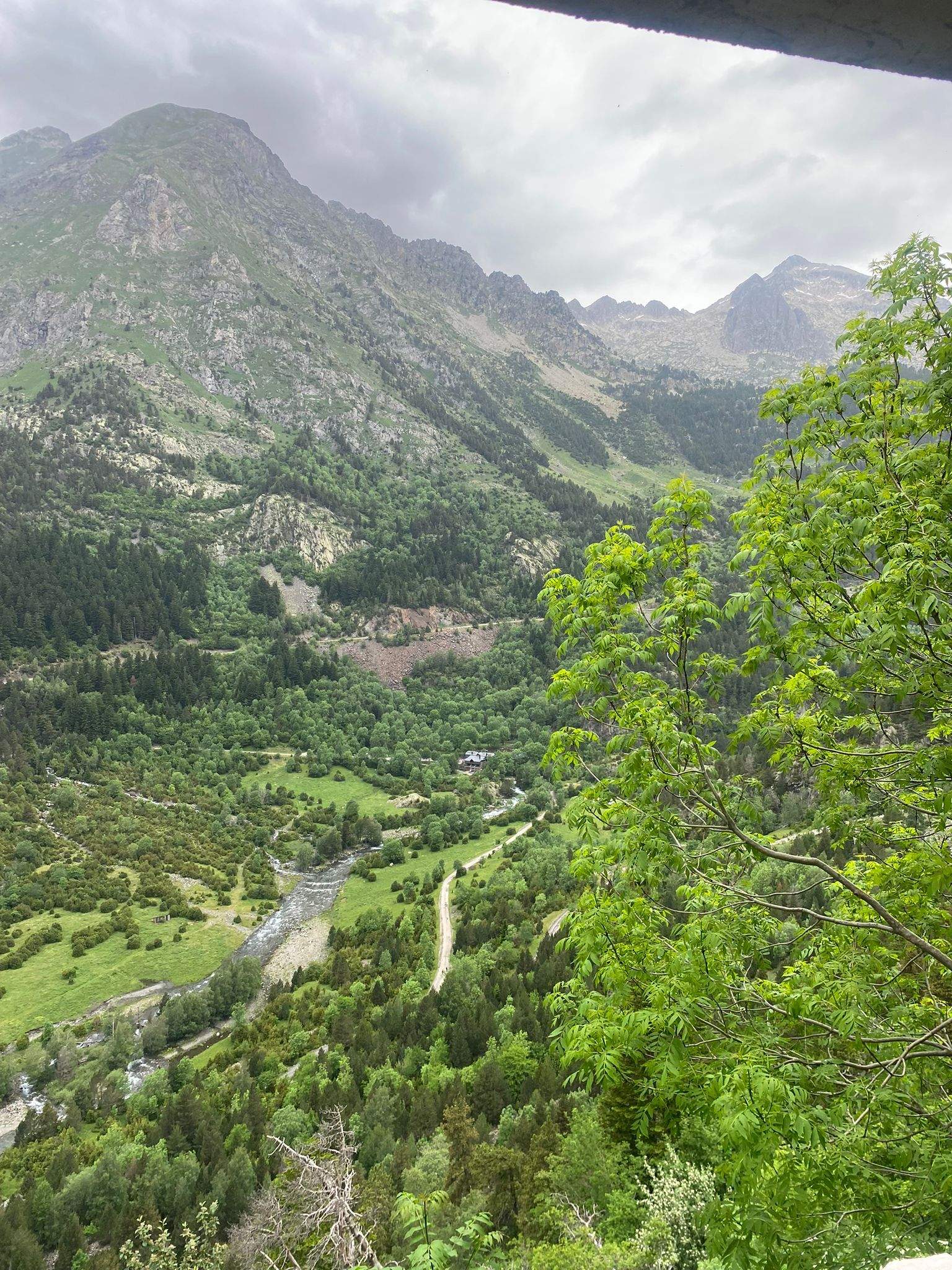 Estado de los Baños de Benasque. Foto Nacho Bernad