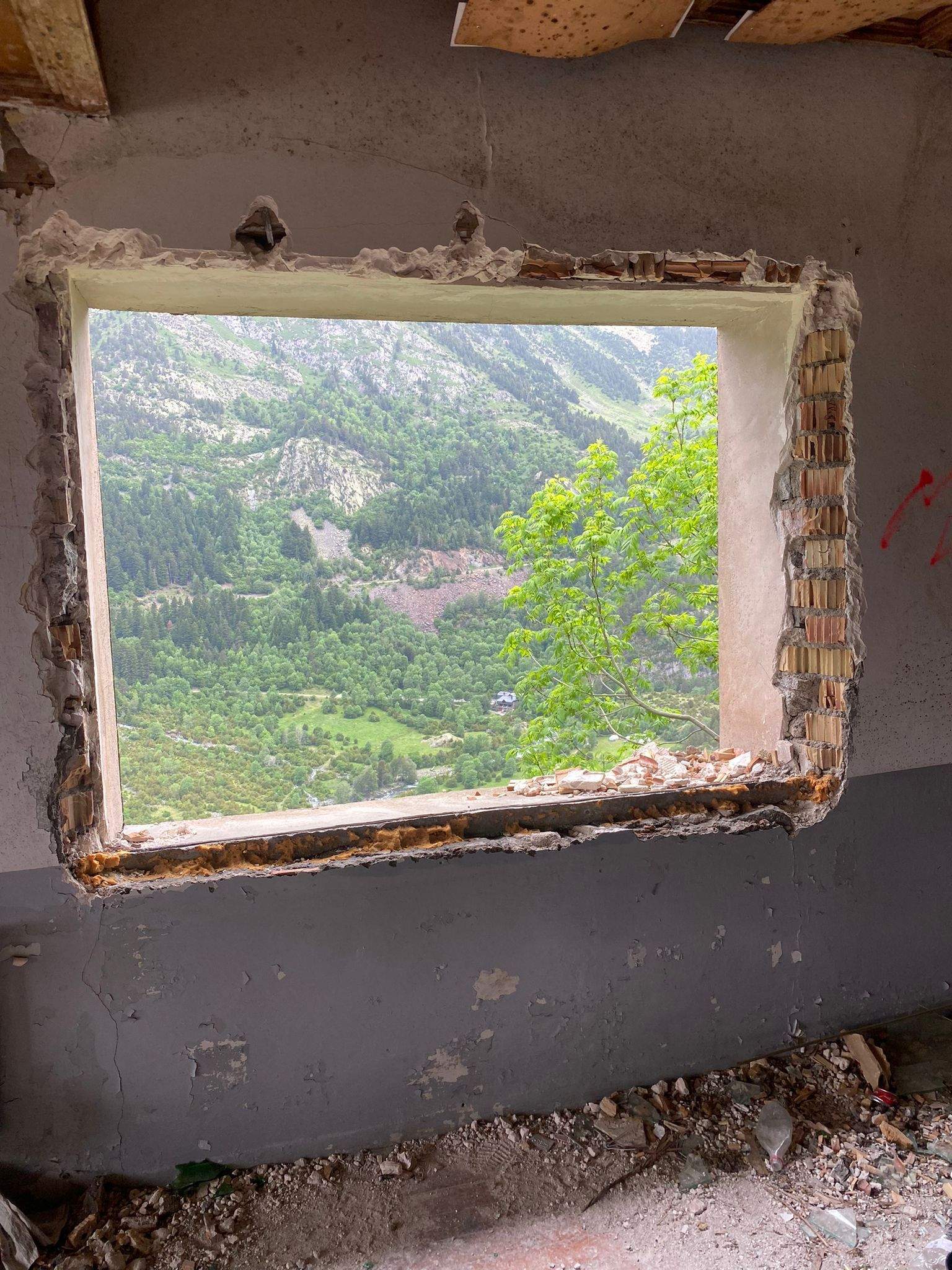 Estado de los Baños de Benasque. Foto Nacho Bernad