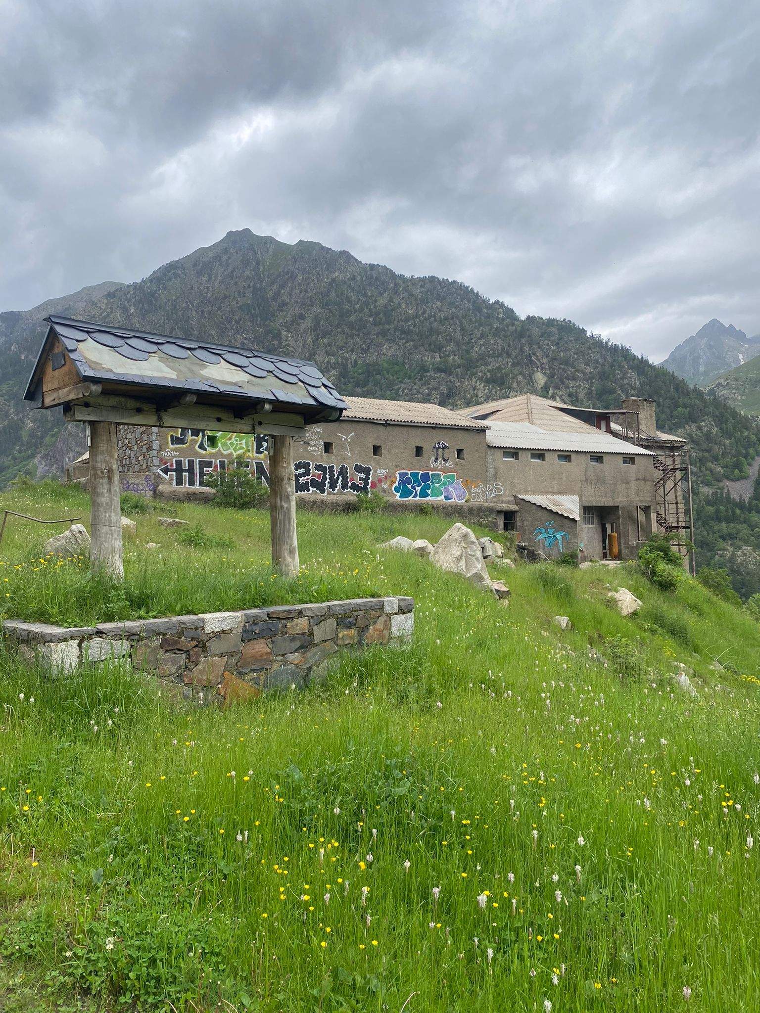 Estado de los Baños de Benasque. Foto Nacho Bernad