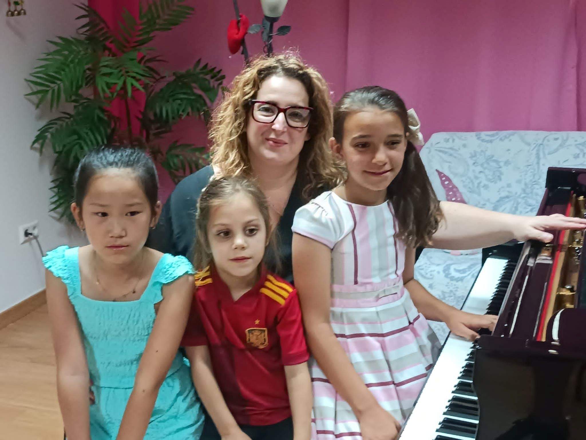 Cinco ganadores de la Academia Keys 88