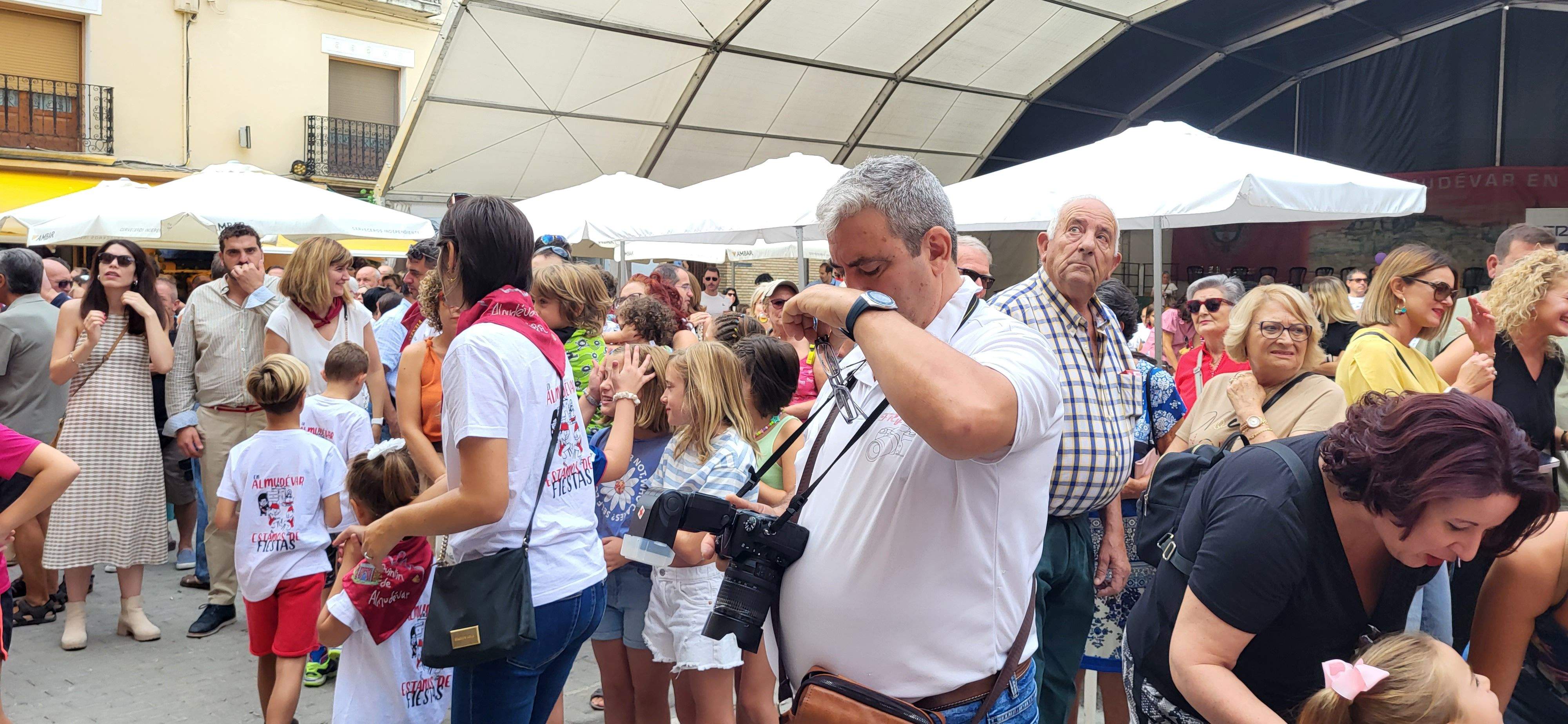 Almudévar celebra el chupinazo. Foto Mercedes Manterola 