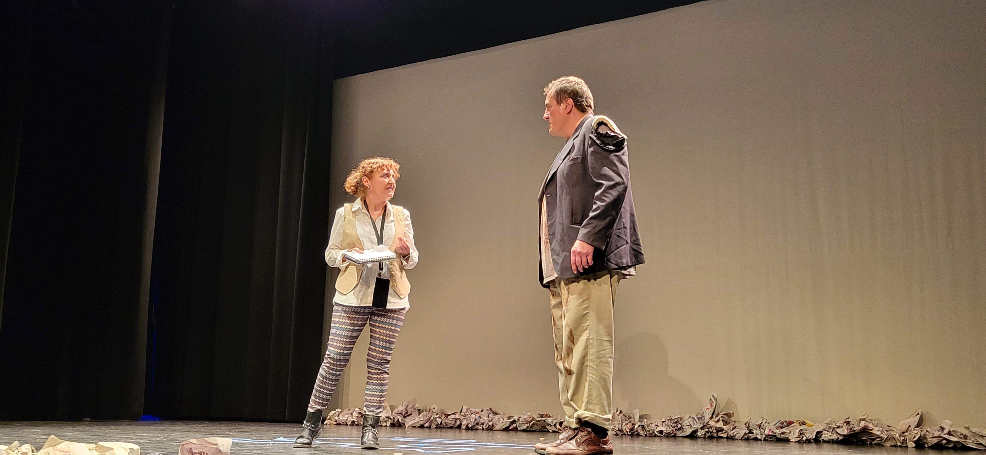 Candil teatro con la obra "Topografía de un desnudo". Foto Myriam Martínez