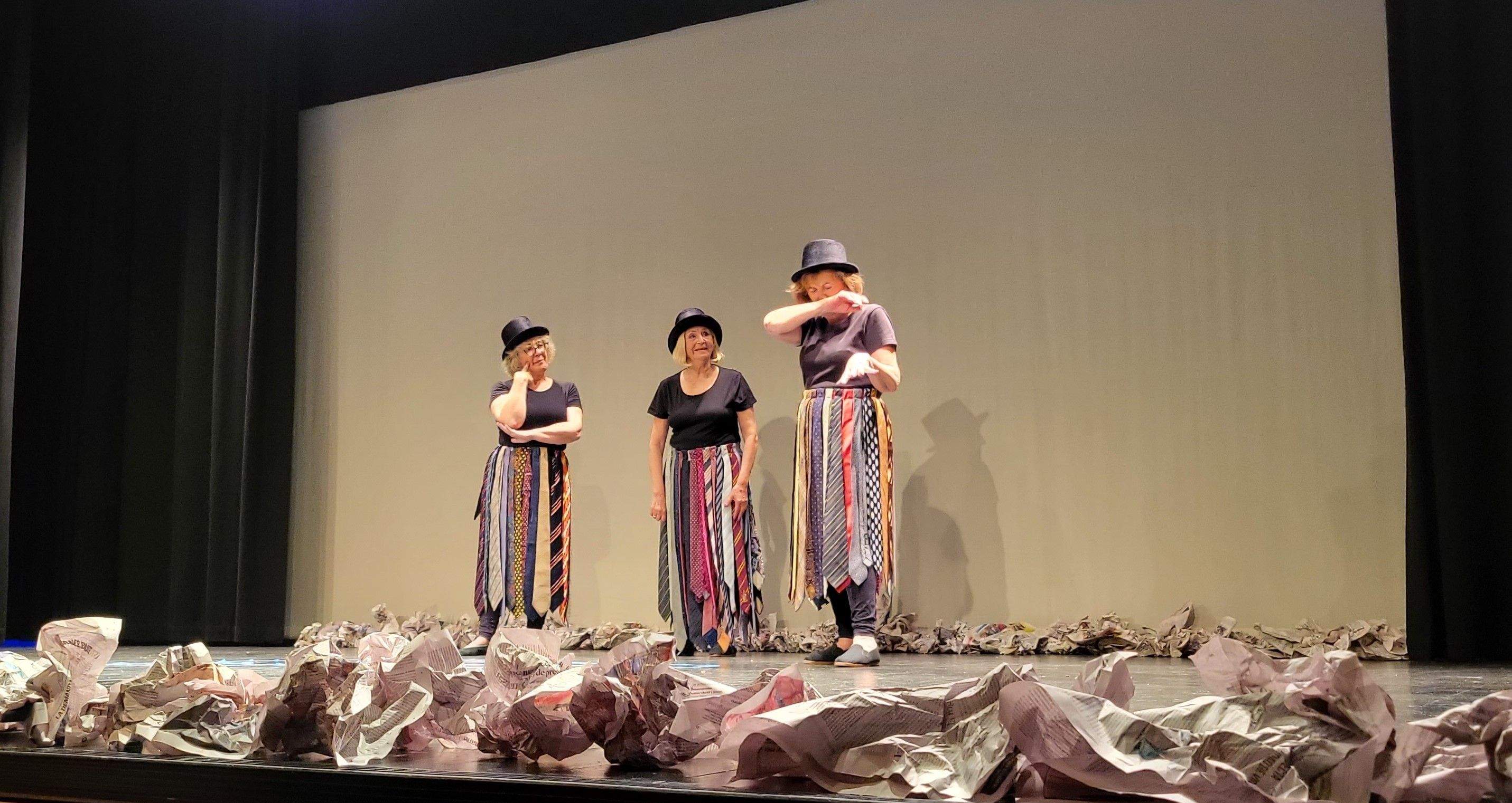 Candil teatro con la obra "Topografía de un desnudo". Foto Myriam Martínez