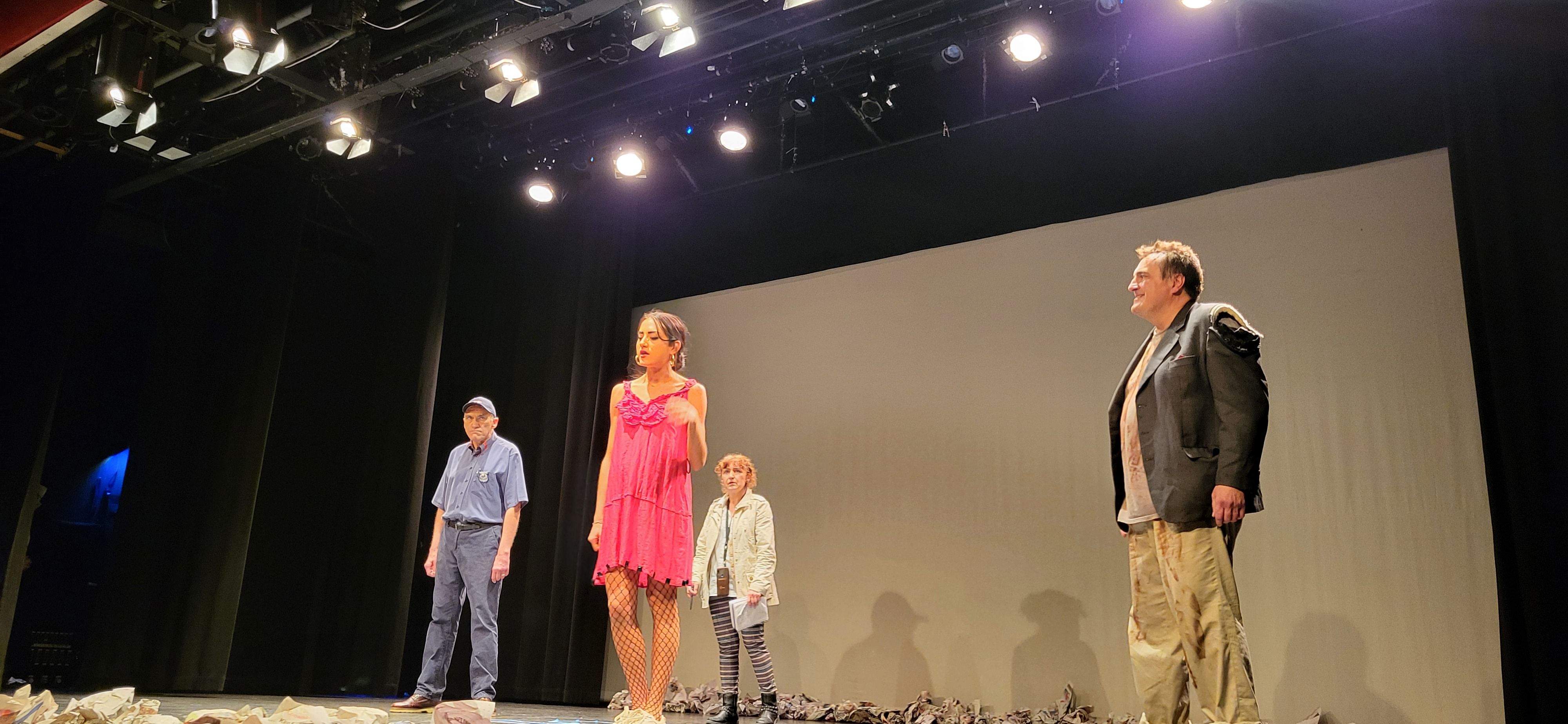 Candil teatro con la obra "Topografía de un desnudo". Foto Myriam Martínez