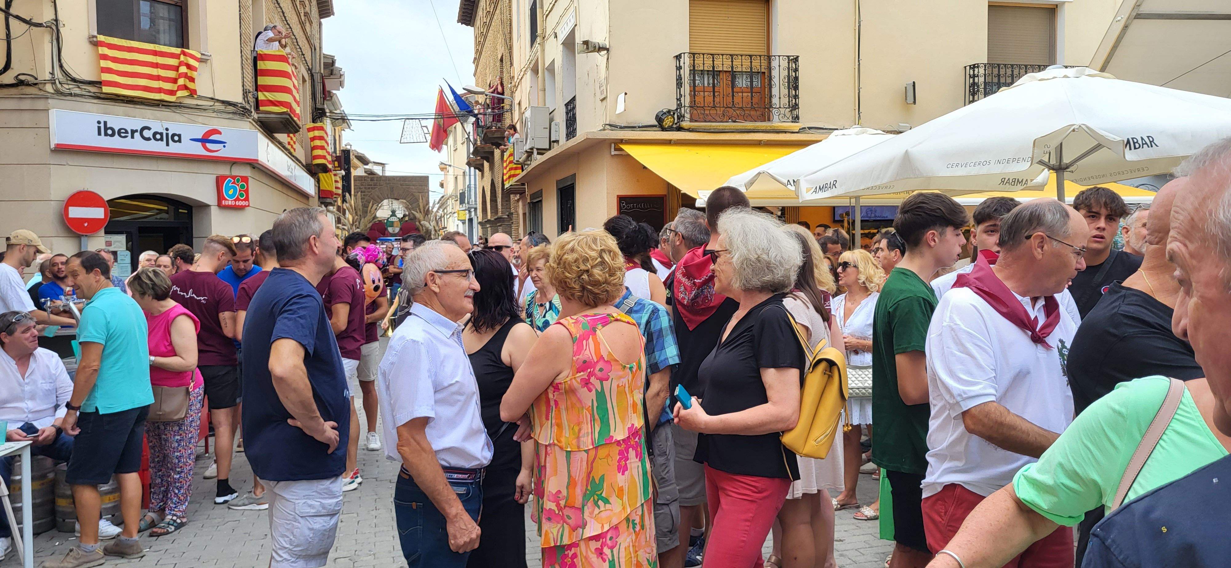 Almudévar celebra el chupinazo. Foto Mercedes Manterola 