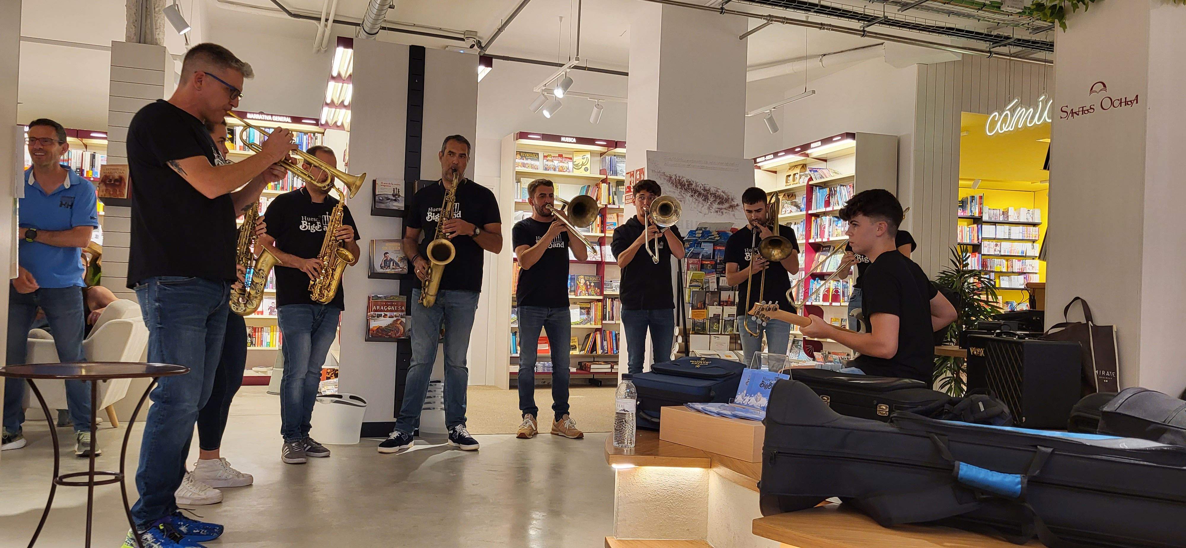  La Huesca Big Band en Santos Ochoa. Foto Myriam Martínez