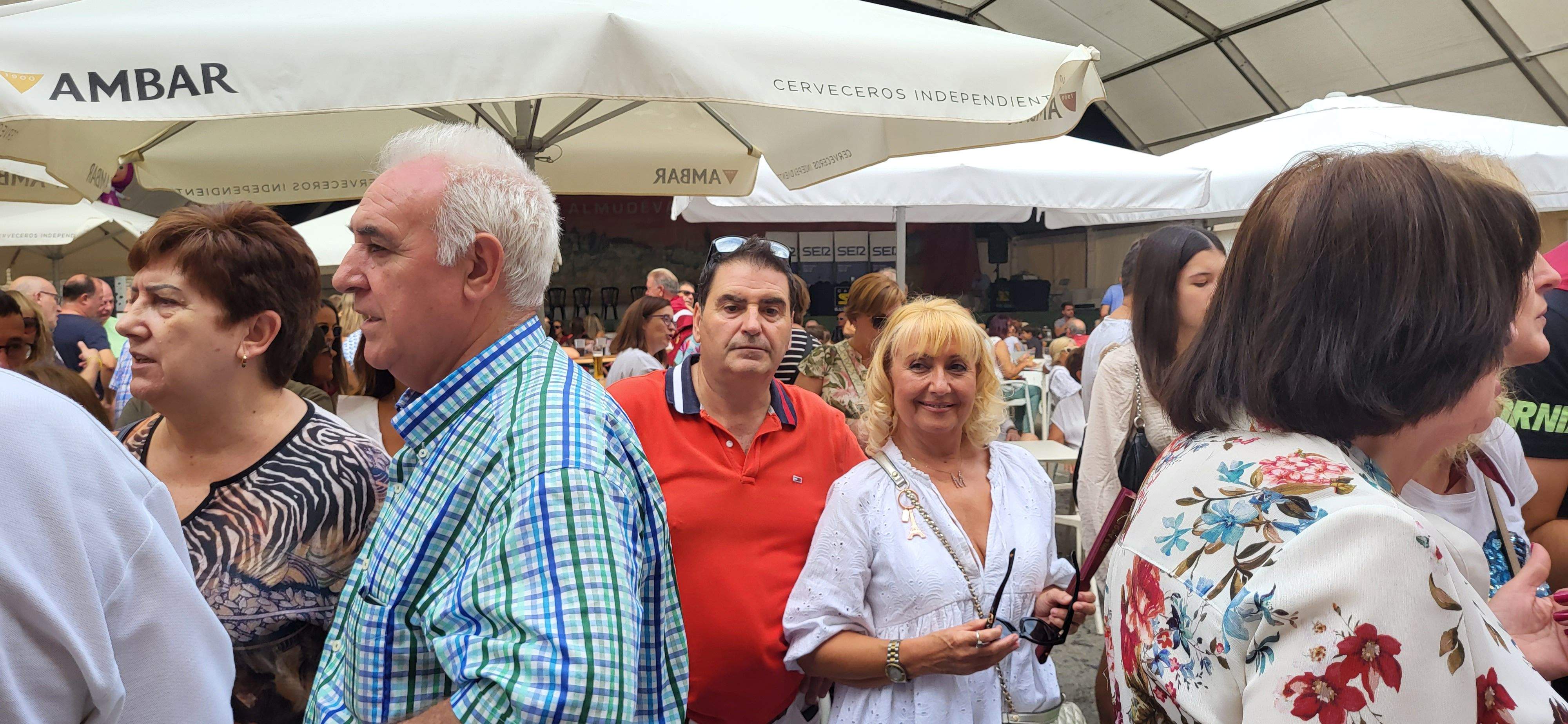 Almudévar celebra el chupinazo. Foto Mercedes Manterola 