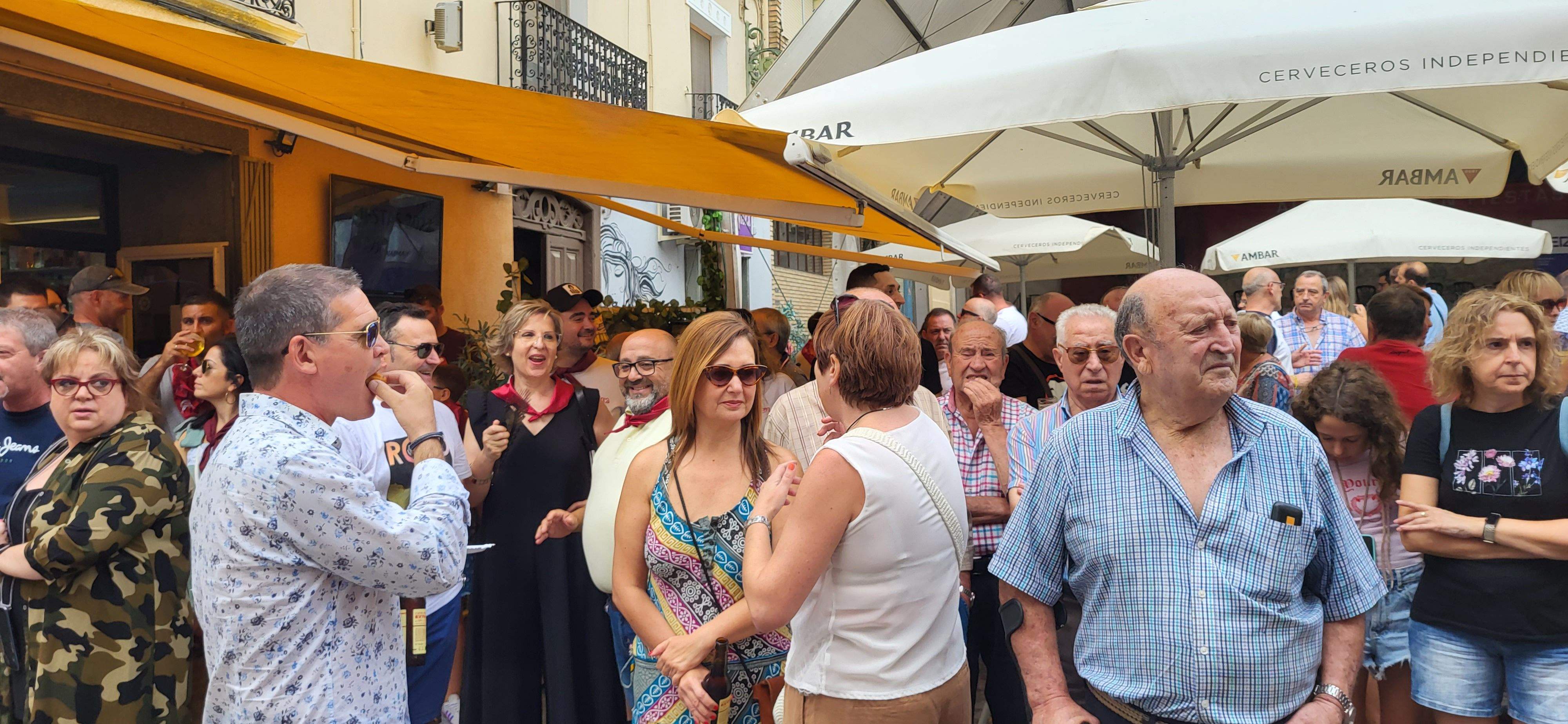 Almudévar celebra el chupinazo. Foto Mercedes Manterola 
