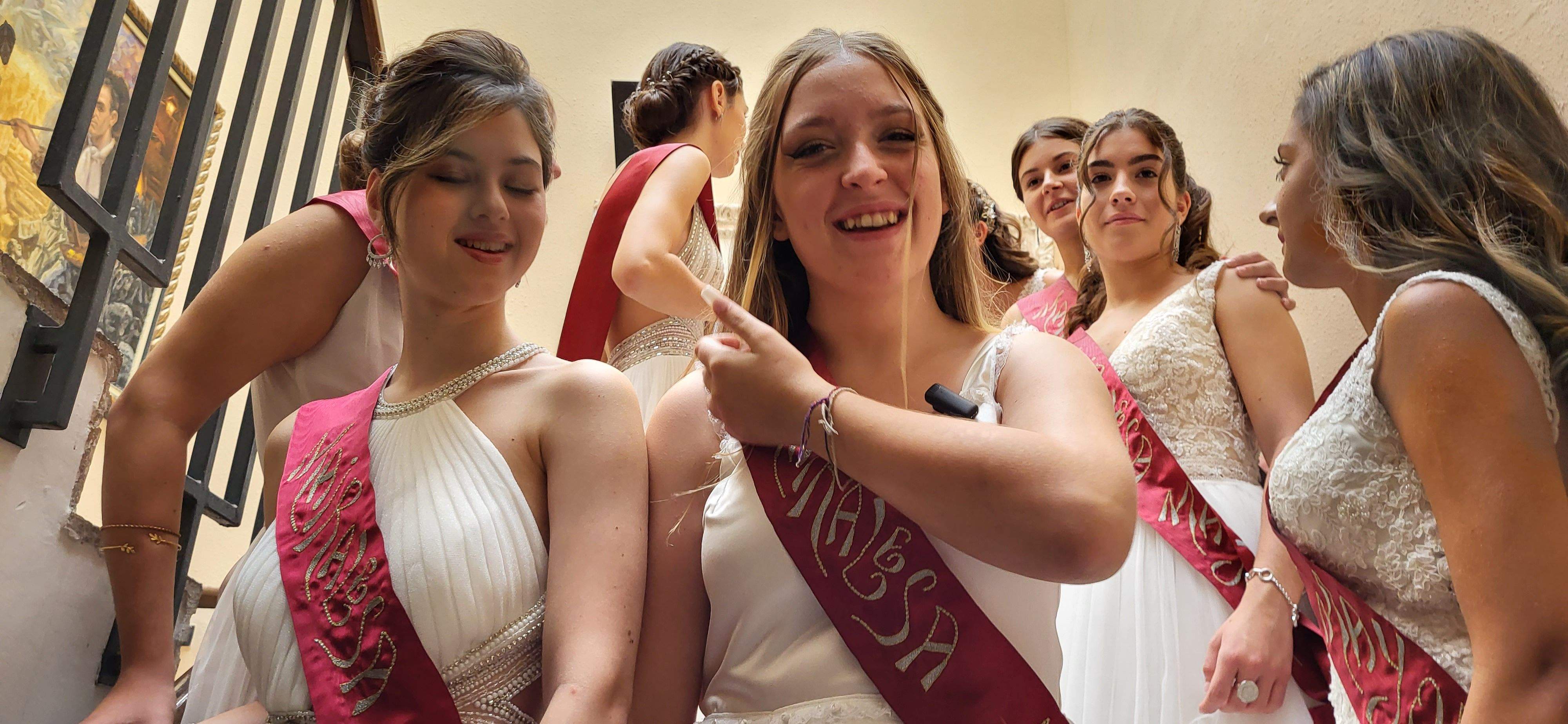 Almudévar celebra el chupinazo. Foto Mercedes Manterola 