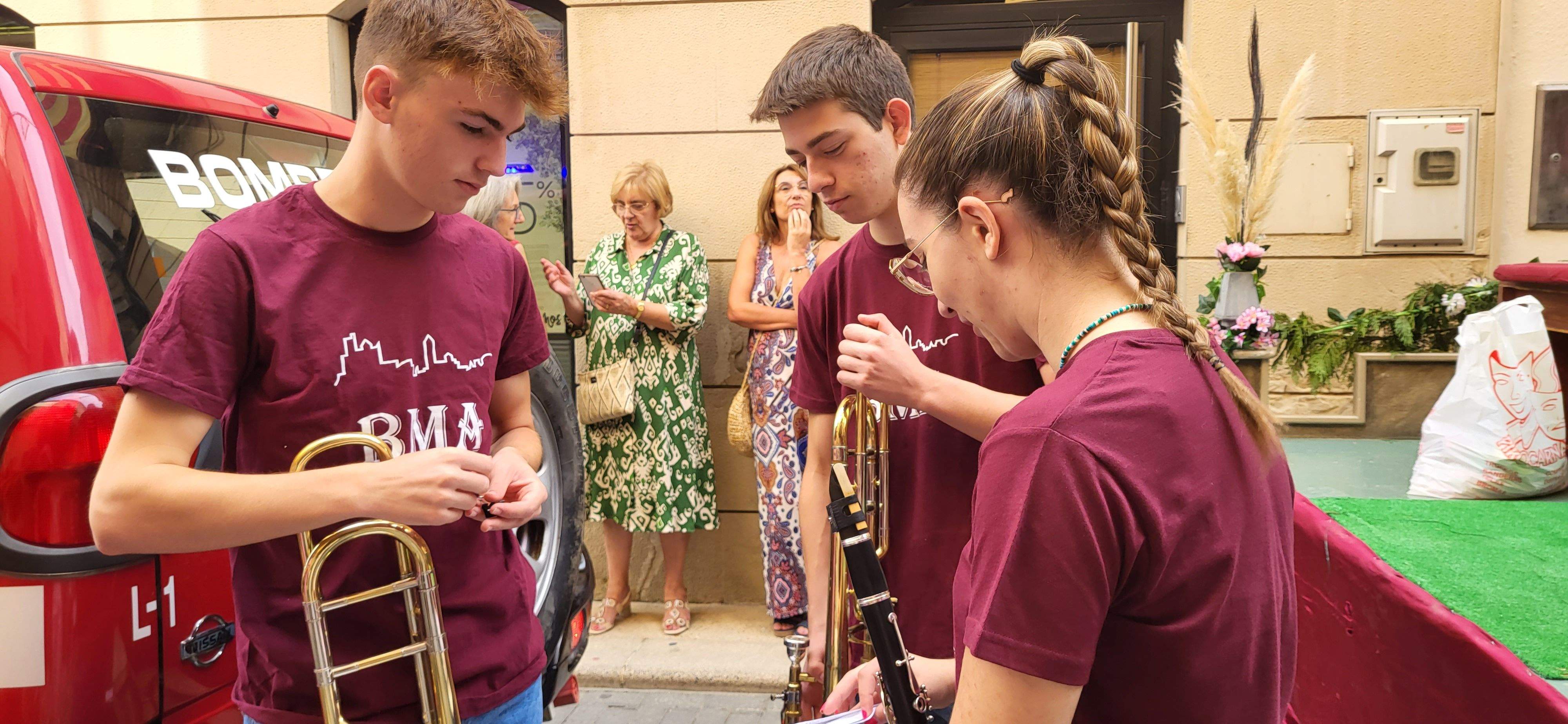 Almudévar celebra el chupinazo. Foto Mercedes Manterola 