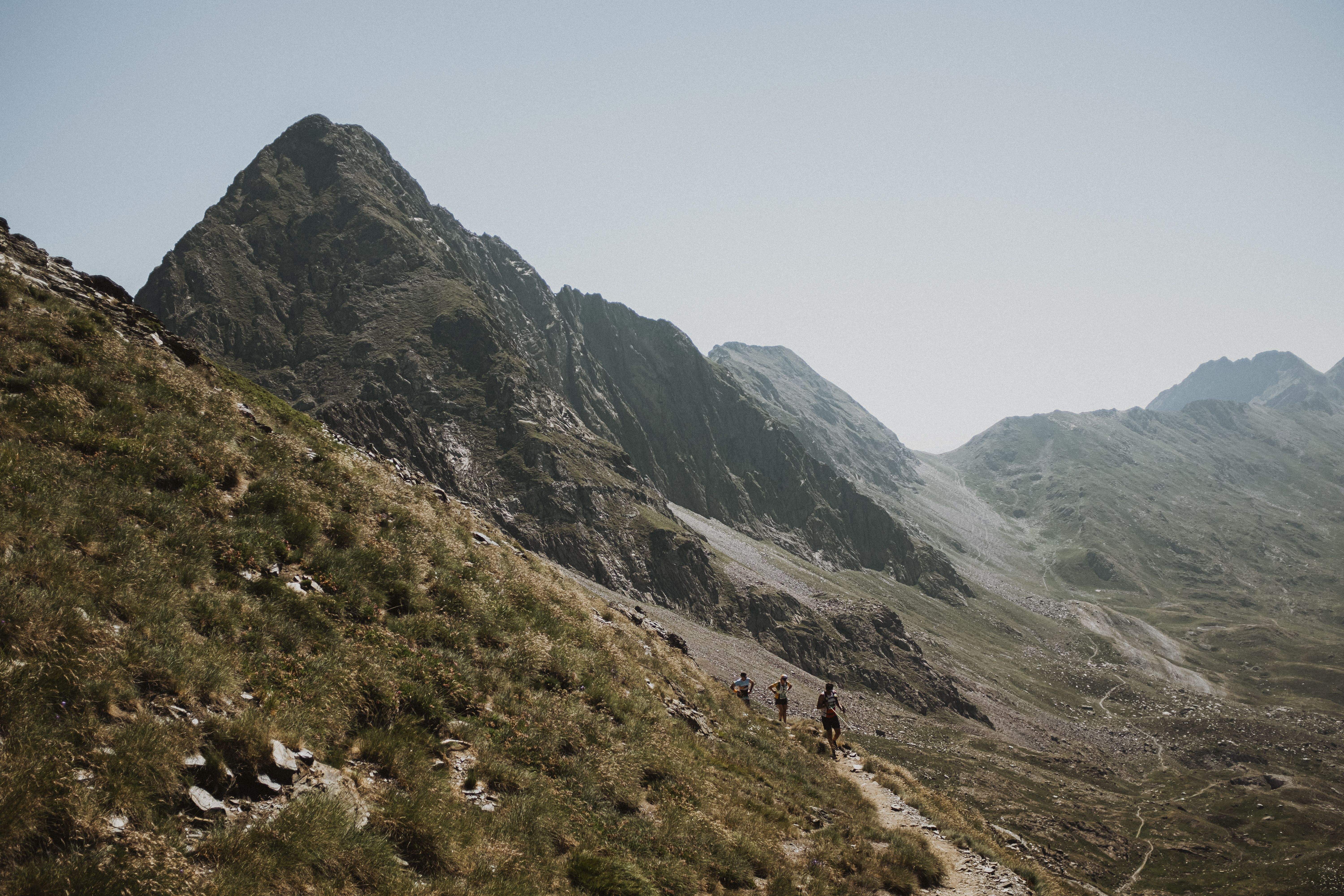 Kilómetro Vertical. Raúl Santana.