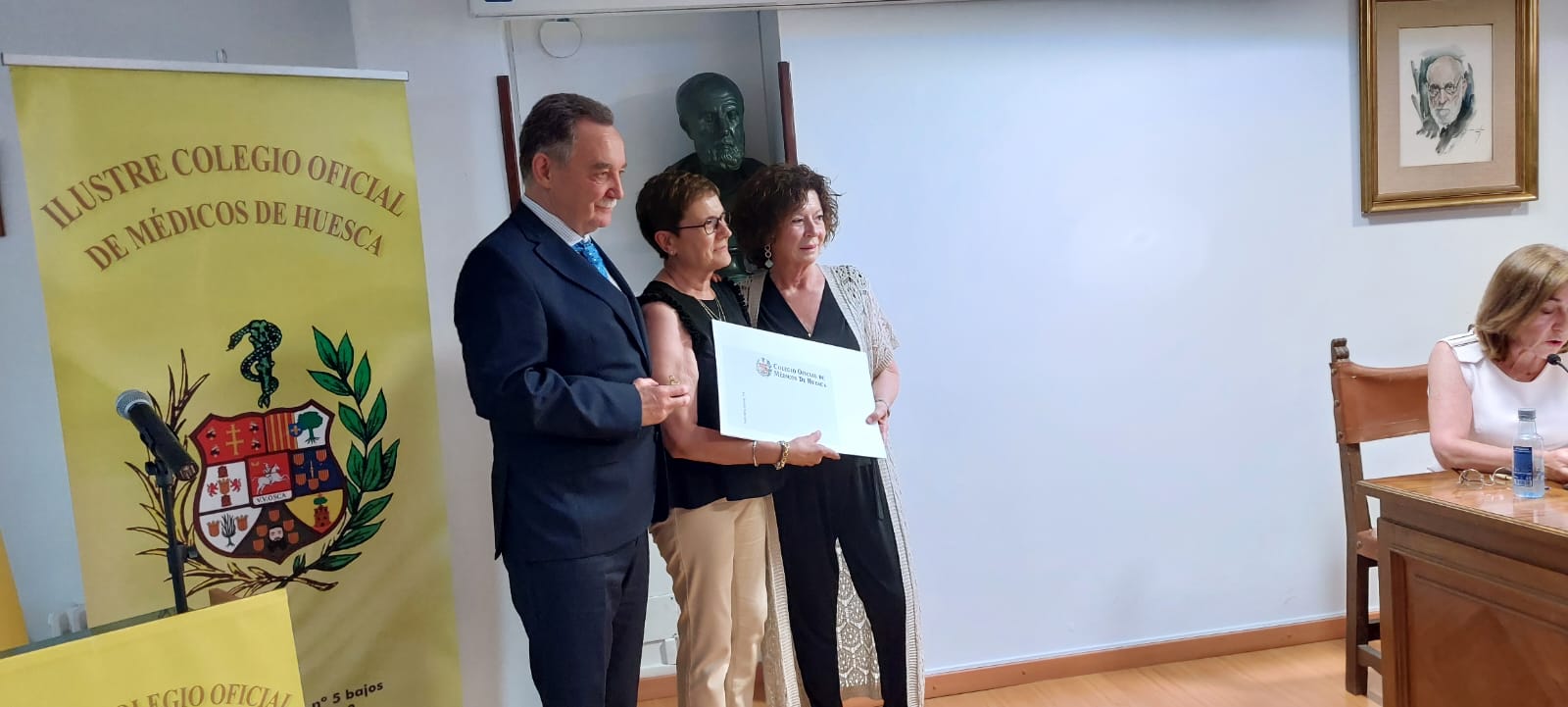 Día del Colegiado en el Colegio de Médicos de Huesca. Foto Javier García Antón