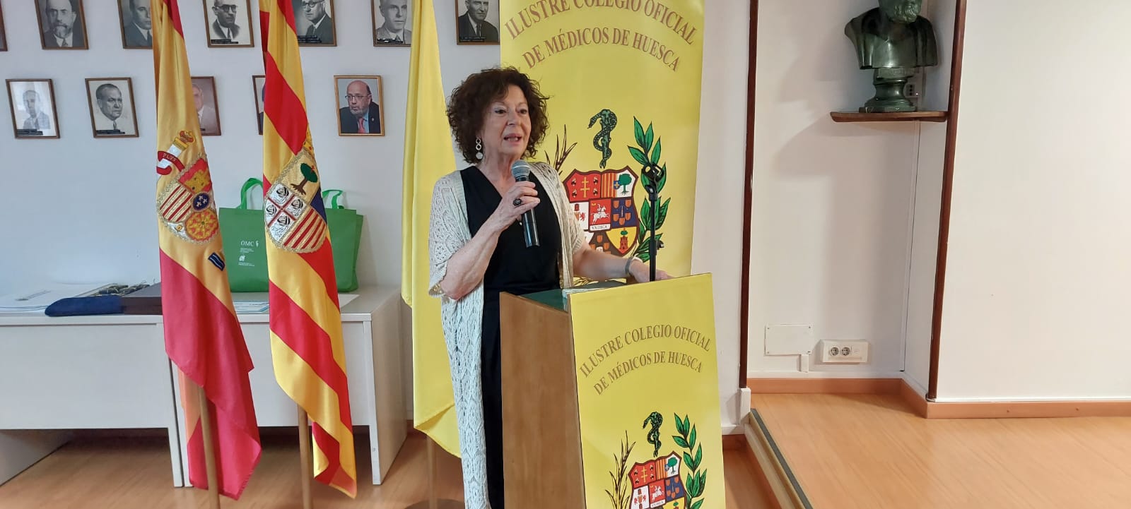 Día del Colegiado en el Colegio de Médicos de Huesca. Foto Javier García Antón