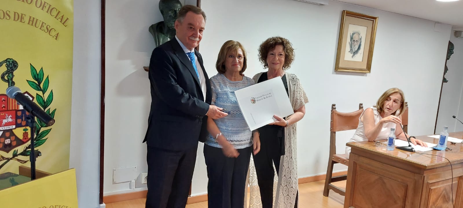Día del Colegiado en el Colegio de Médicos de Huesca. Foto Javier García Antón