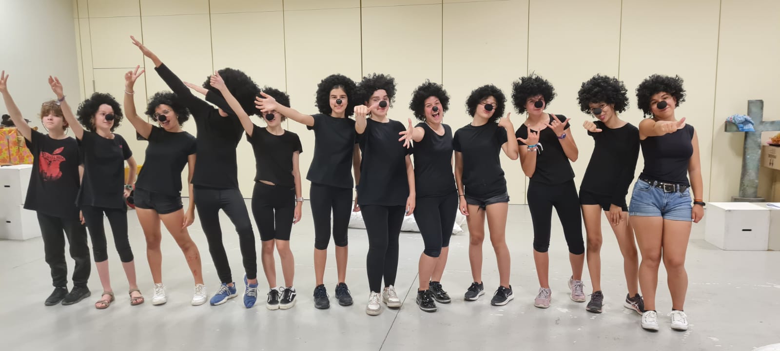 La Ventana teatro, con ¡Es la guerra!. Misael Hernández