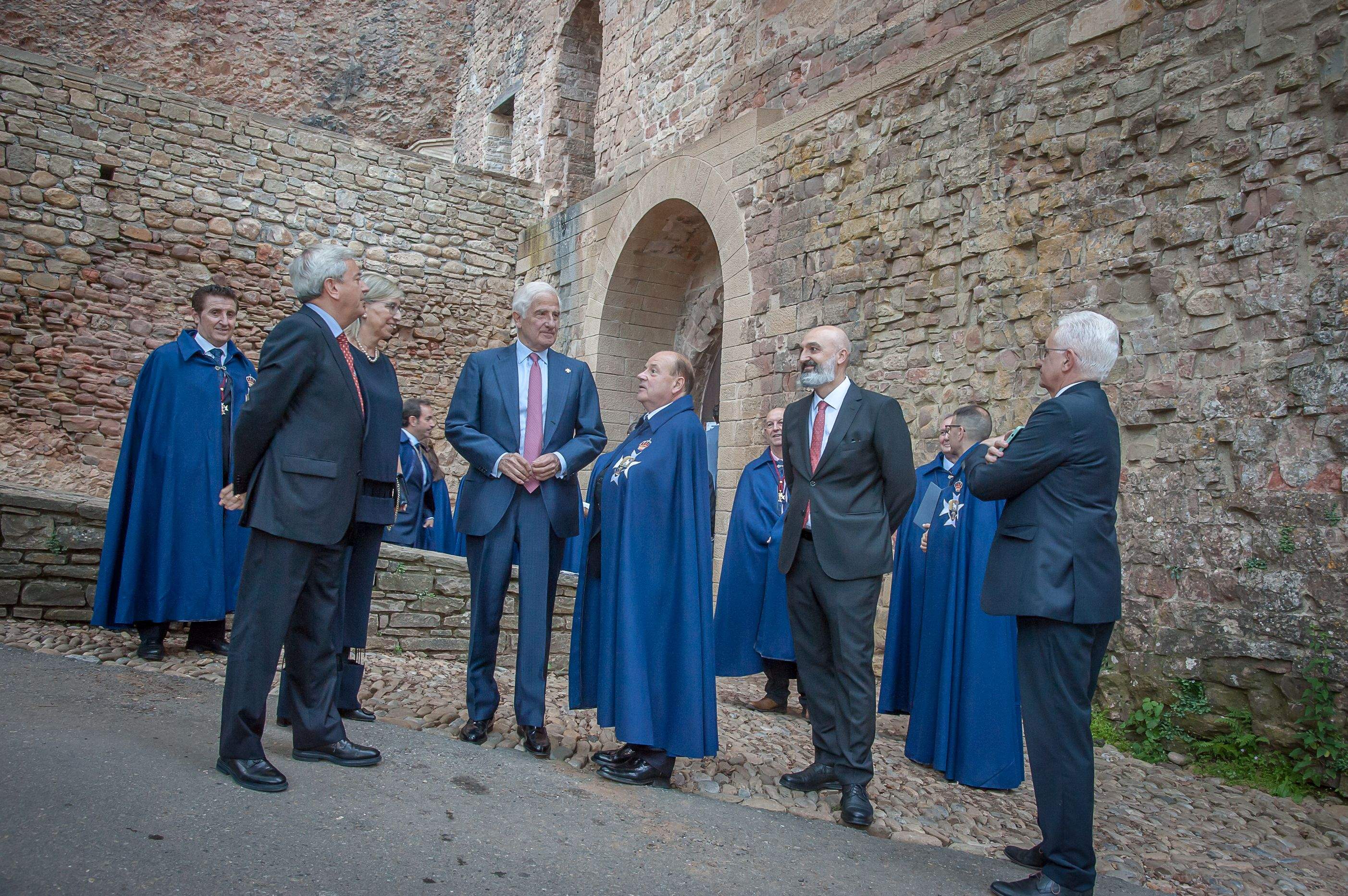 Homenaje a los Reyes de Aragón de la Hermandad de San Juan de la Peña