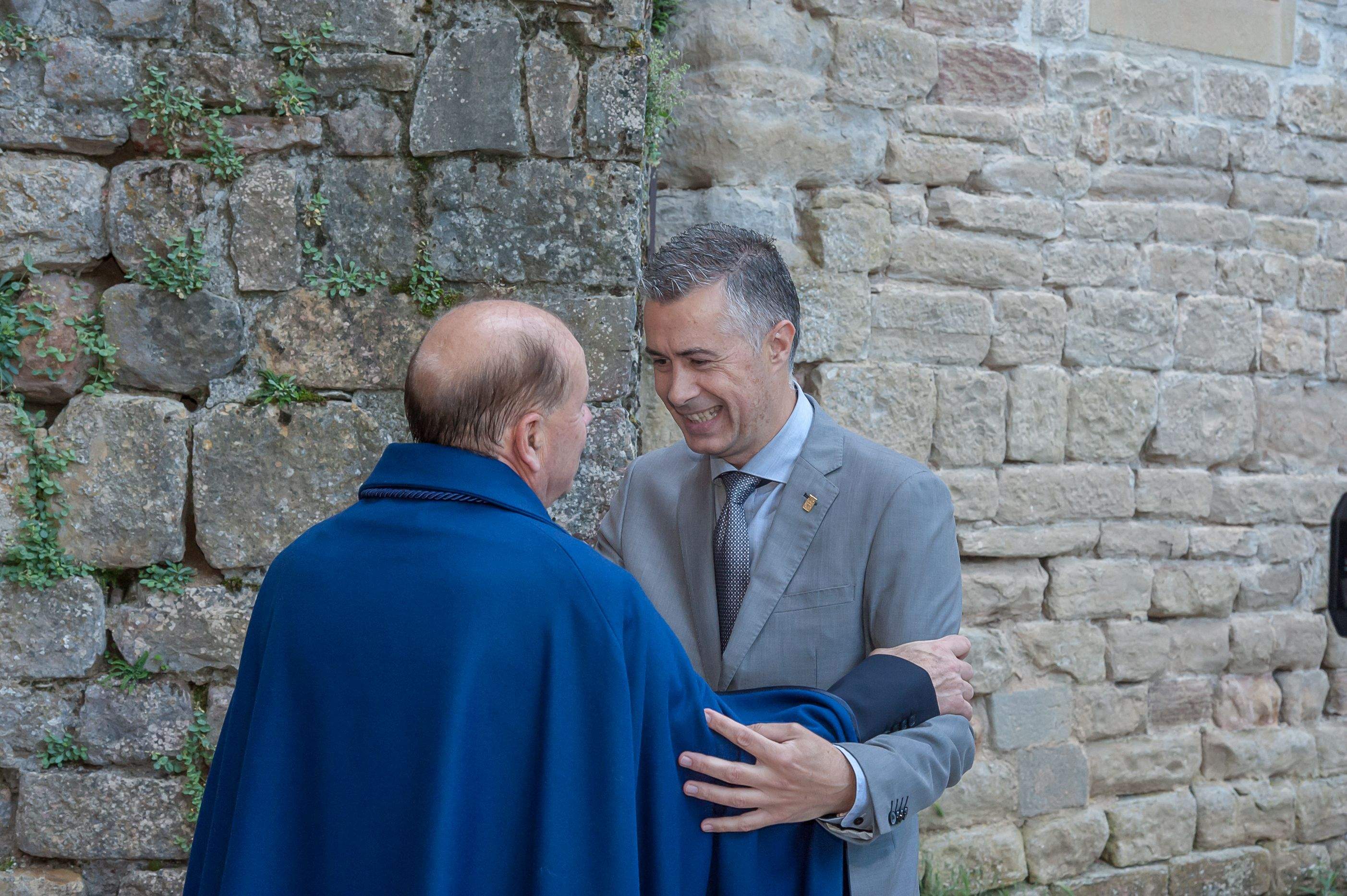 Homenaje a los Reyes de Aragón de la Hermandad de San Juan de la Peña