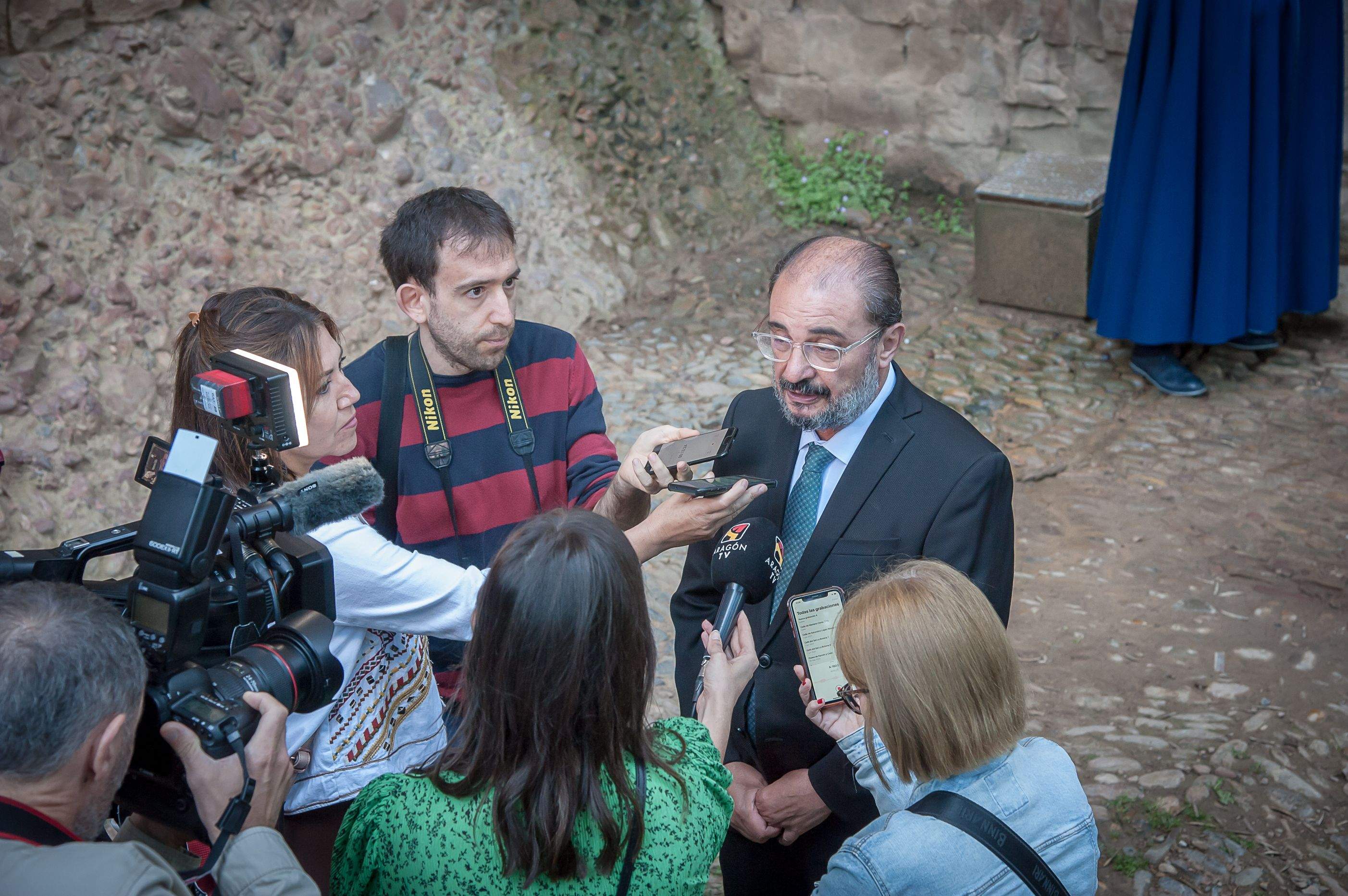 Homenaje a los Reyes de Aragón de la Hermandad de San Juan de la Peña