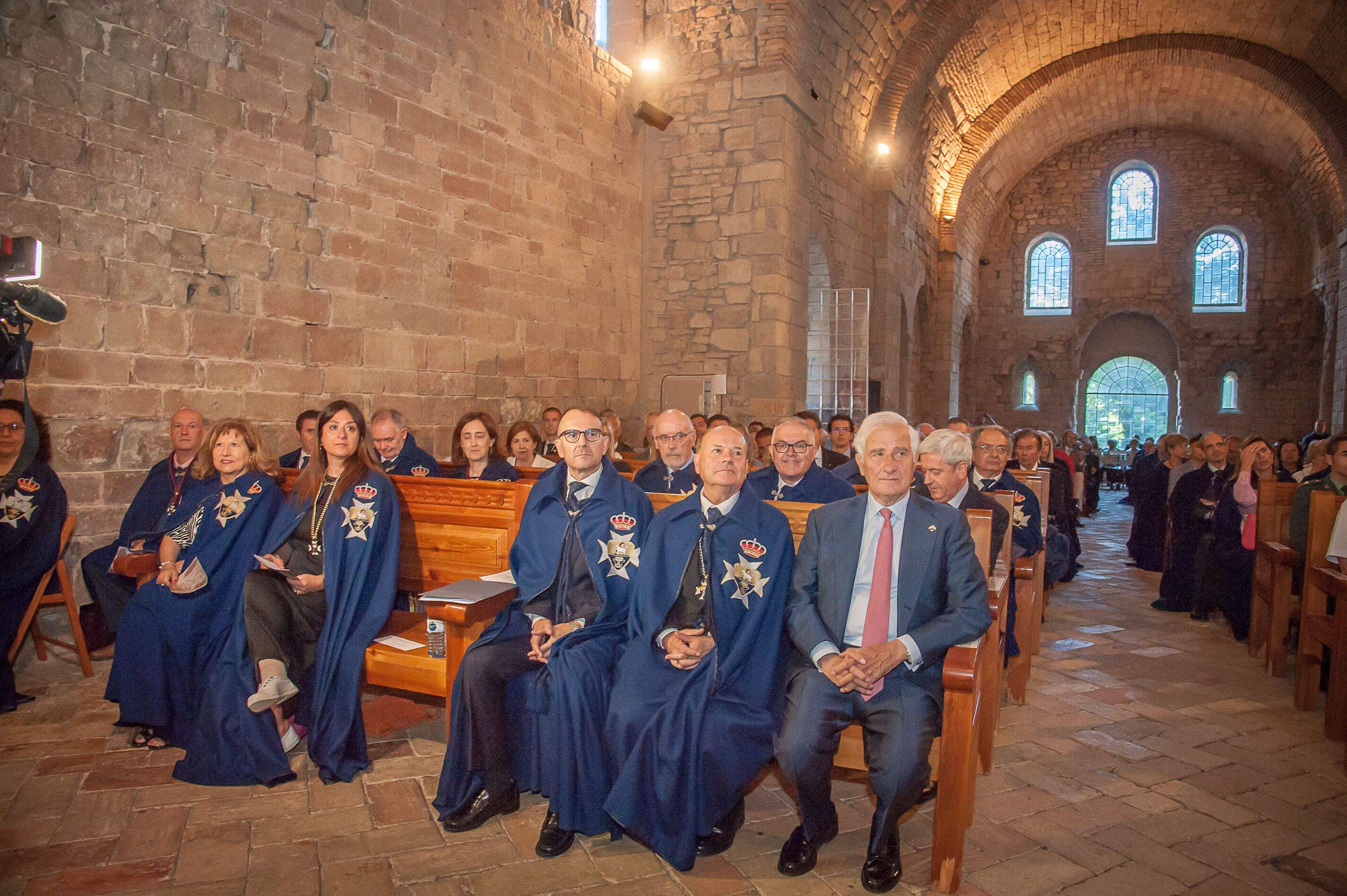 Homenaje a los Reyes de Aragón de la Hermandad de San Juan de la Peña
