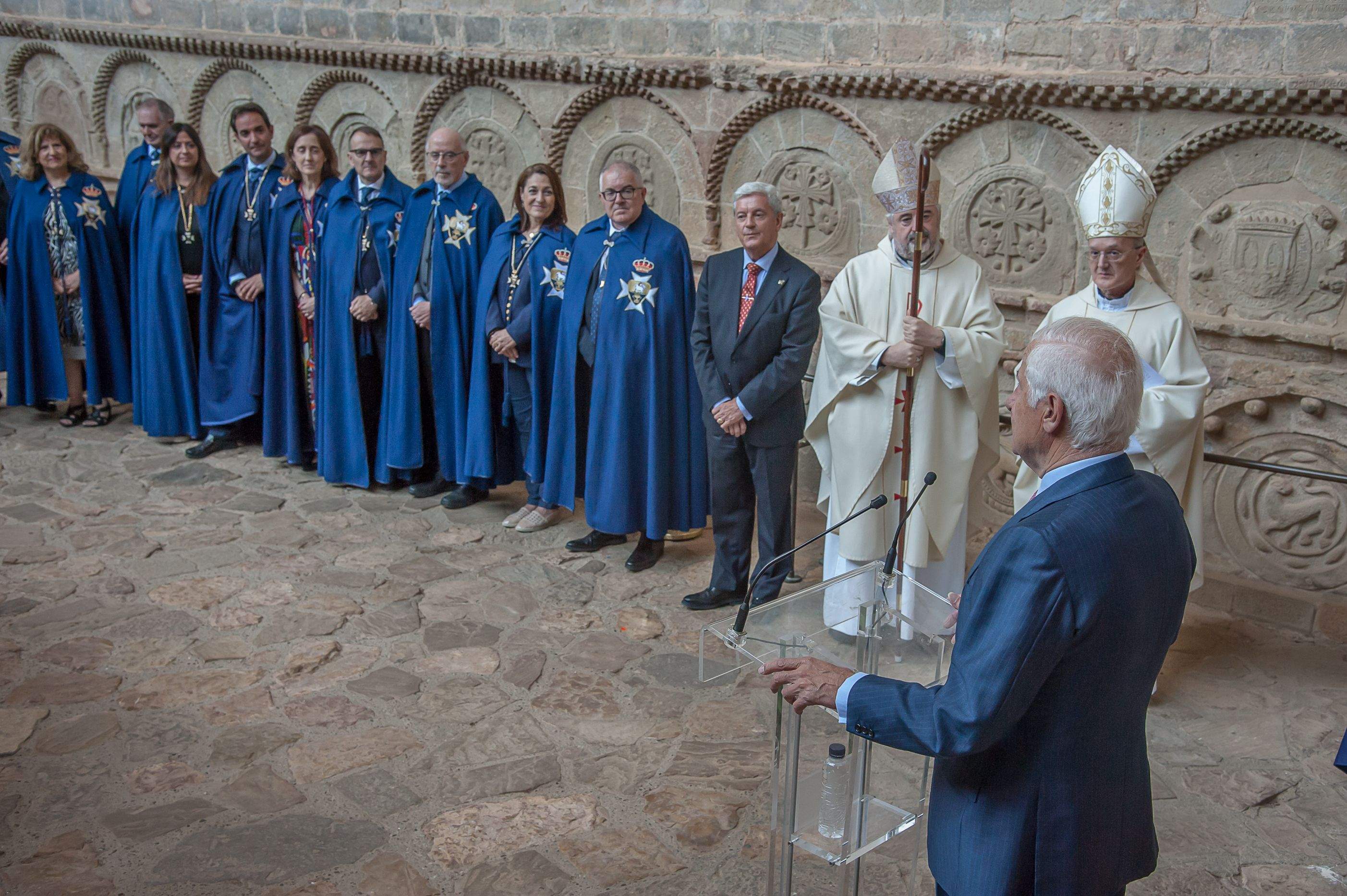 Homenaje a los Reyes de Aragón de la Hermandad de San Juan de la Peña