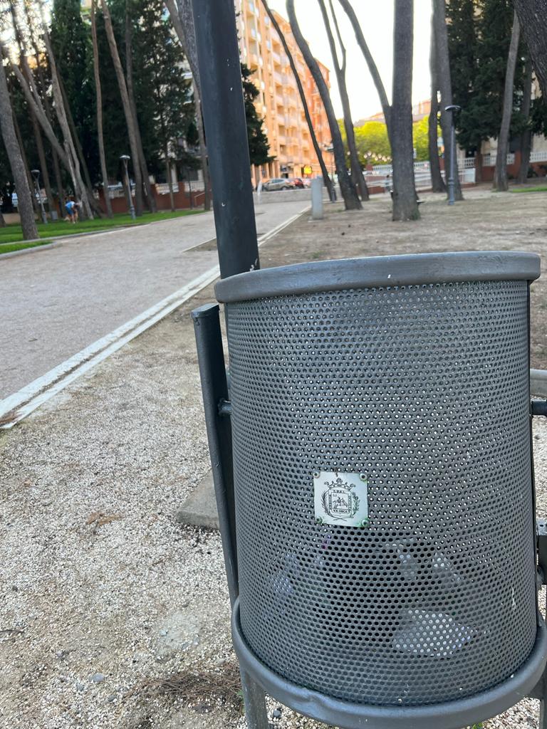 Escudos de Huesca con el lema Heroica, Leal, Invicta. Foto Domingo