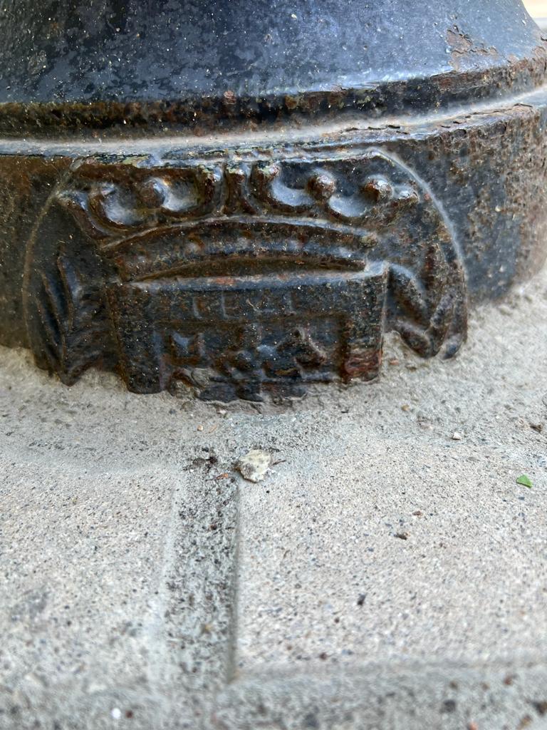 Escudos de Huesca con el lema Heroica, Leal, Invicta.  Foto Domingo