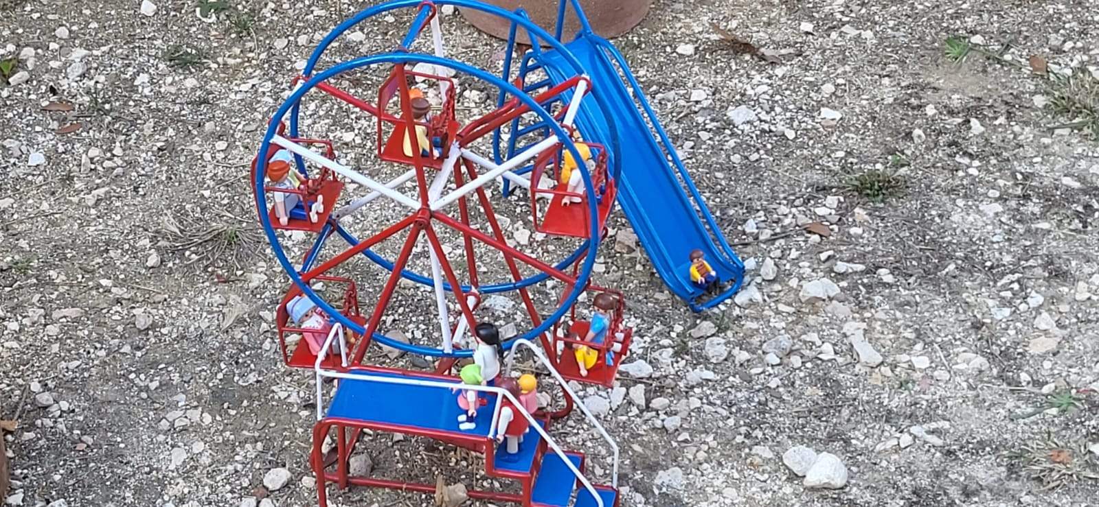 Exposición de artesanos del Casco Viejo en La Malena. Foto J.G.A.