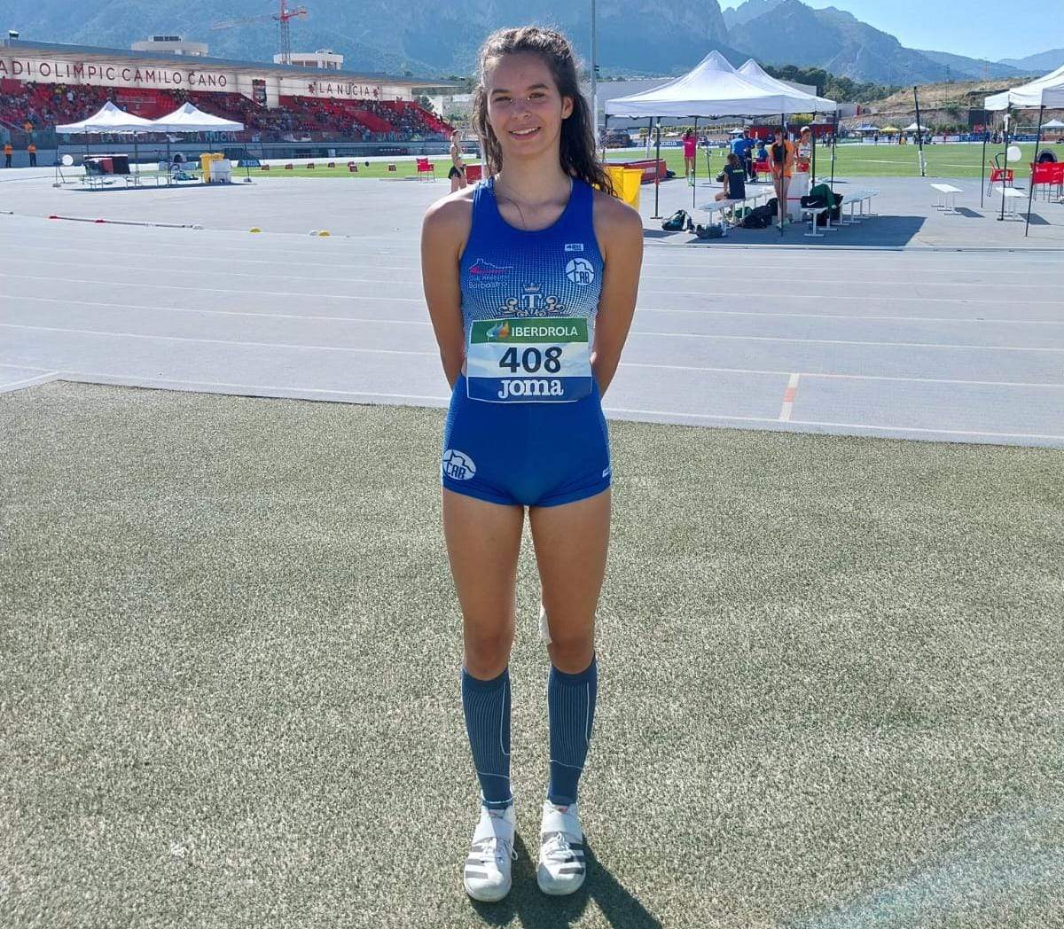 Julia Lacoma, en salto de altura