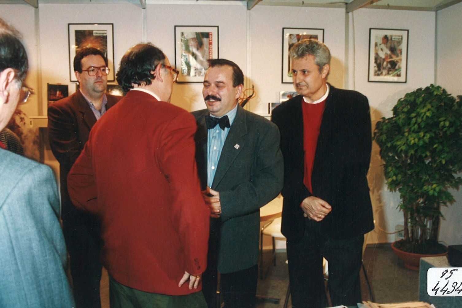 Respeto. De espaldas, Ignacio Martín-Retortillo y Rafael Zorraquino. Enfrente, José Manuel Porquet, Antonio Angulo y un servidor. Respetar era la norma