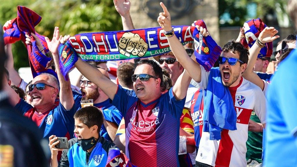 Afición del Huesca.