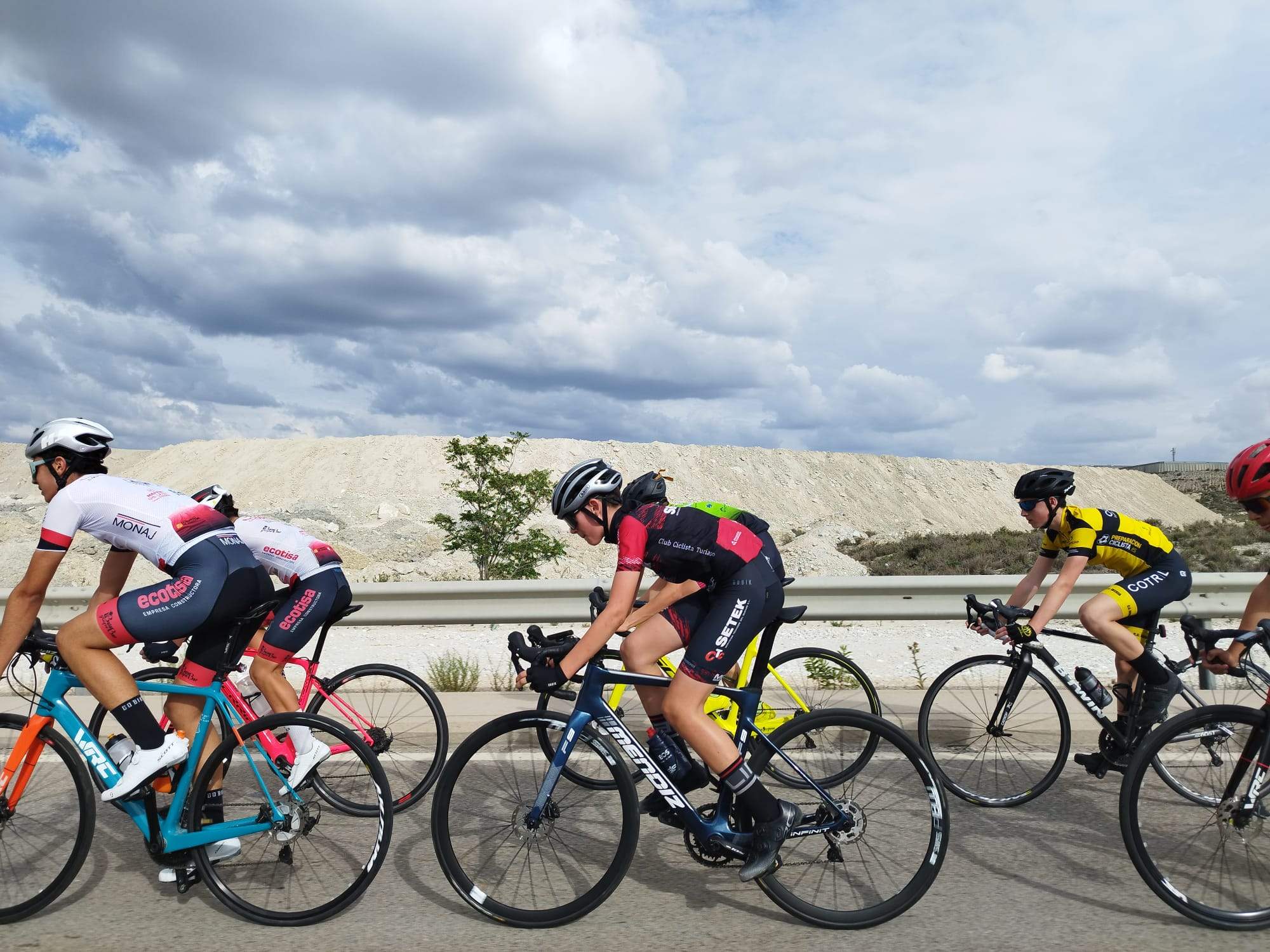Imagen de un entrenamiento de la selección aragonesa.