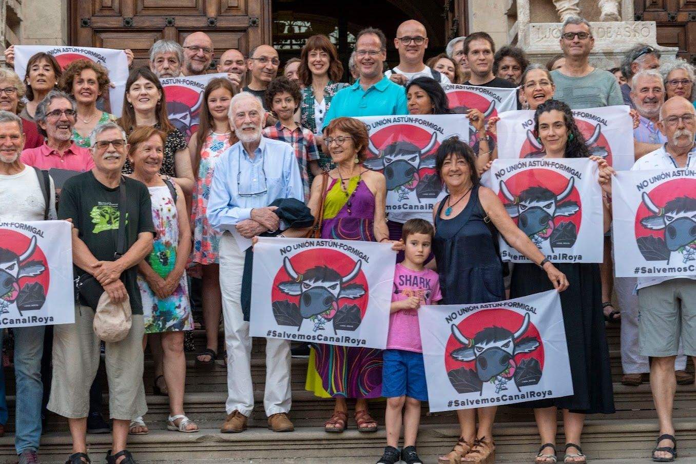 Homenaje a Eduardo Martínez de Pisón de la Plataforma en Defensa de las Montañas.
