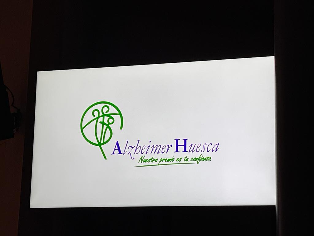 Nuevo logo de Alzheimer Huesca.