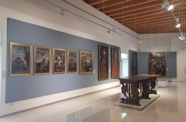 Sala del Museo de Huesca.