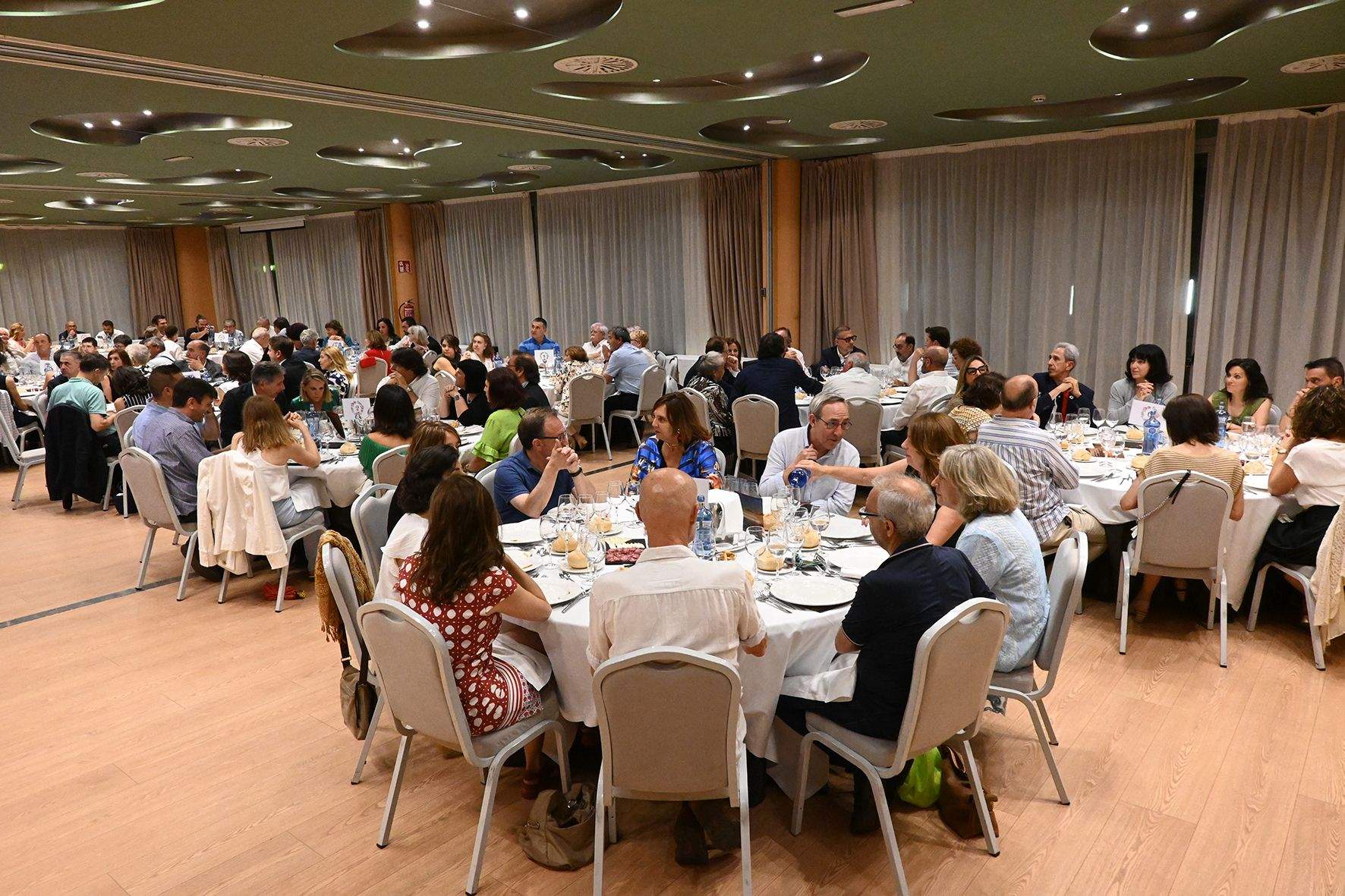 Imágenes de la Velada a la luz de una Campana. Foto Carlos Jalle
